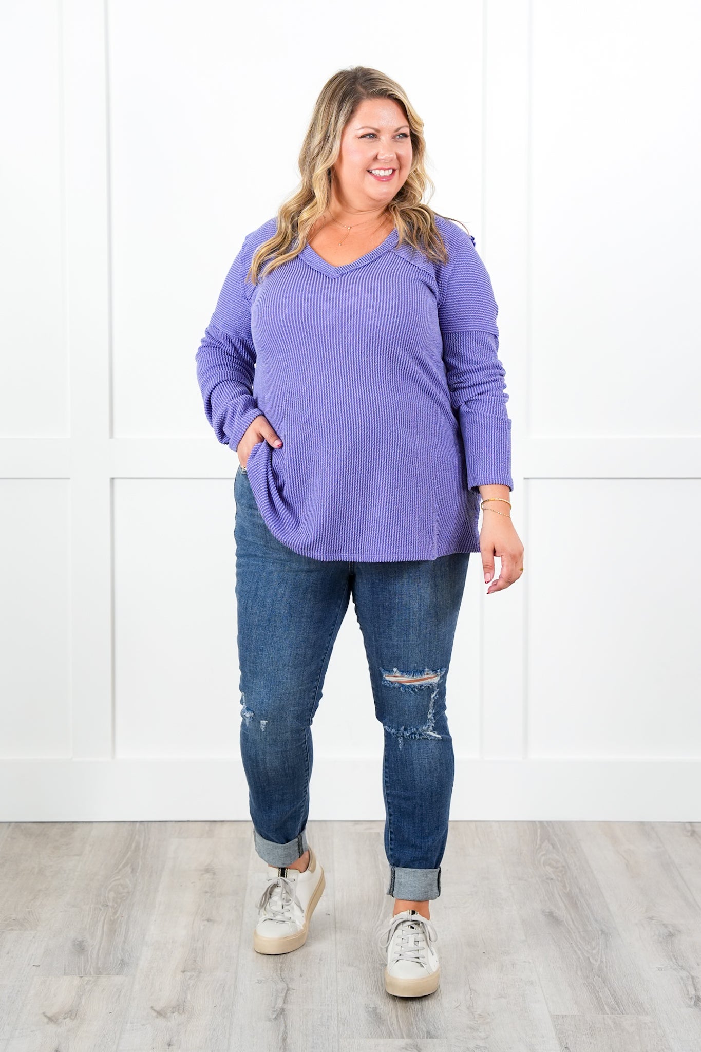 Plus/Reg Urban Ribbed Long Sleeve V-Neck Top