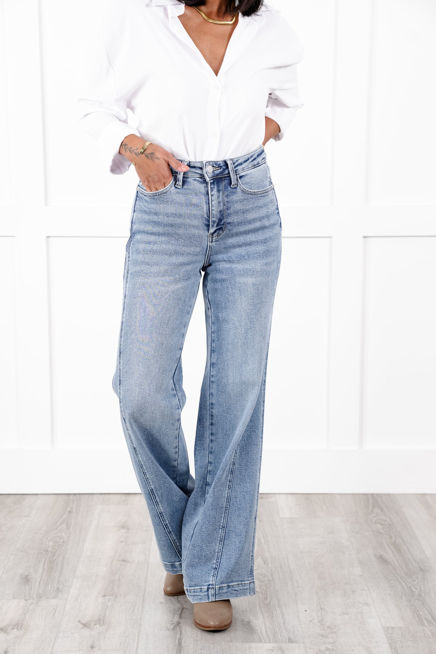 Judy Blue High Rise Medium Wash Retro Wide Leg Jeans with Side Seam Detail