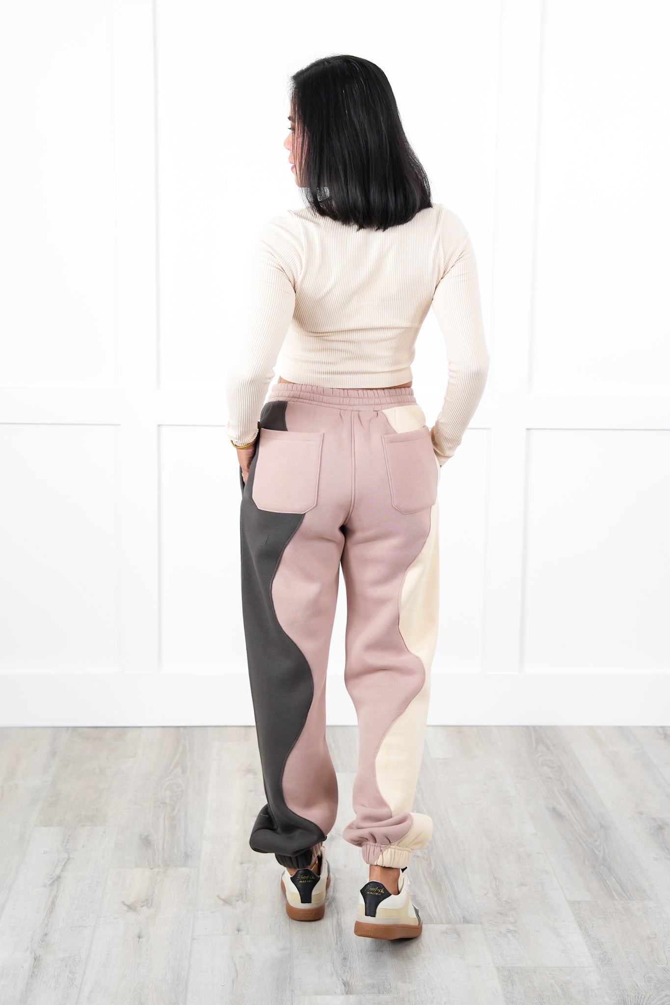 Plus/Reg Wavy Color Block Elastic Waist Sweatpants