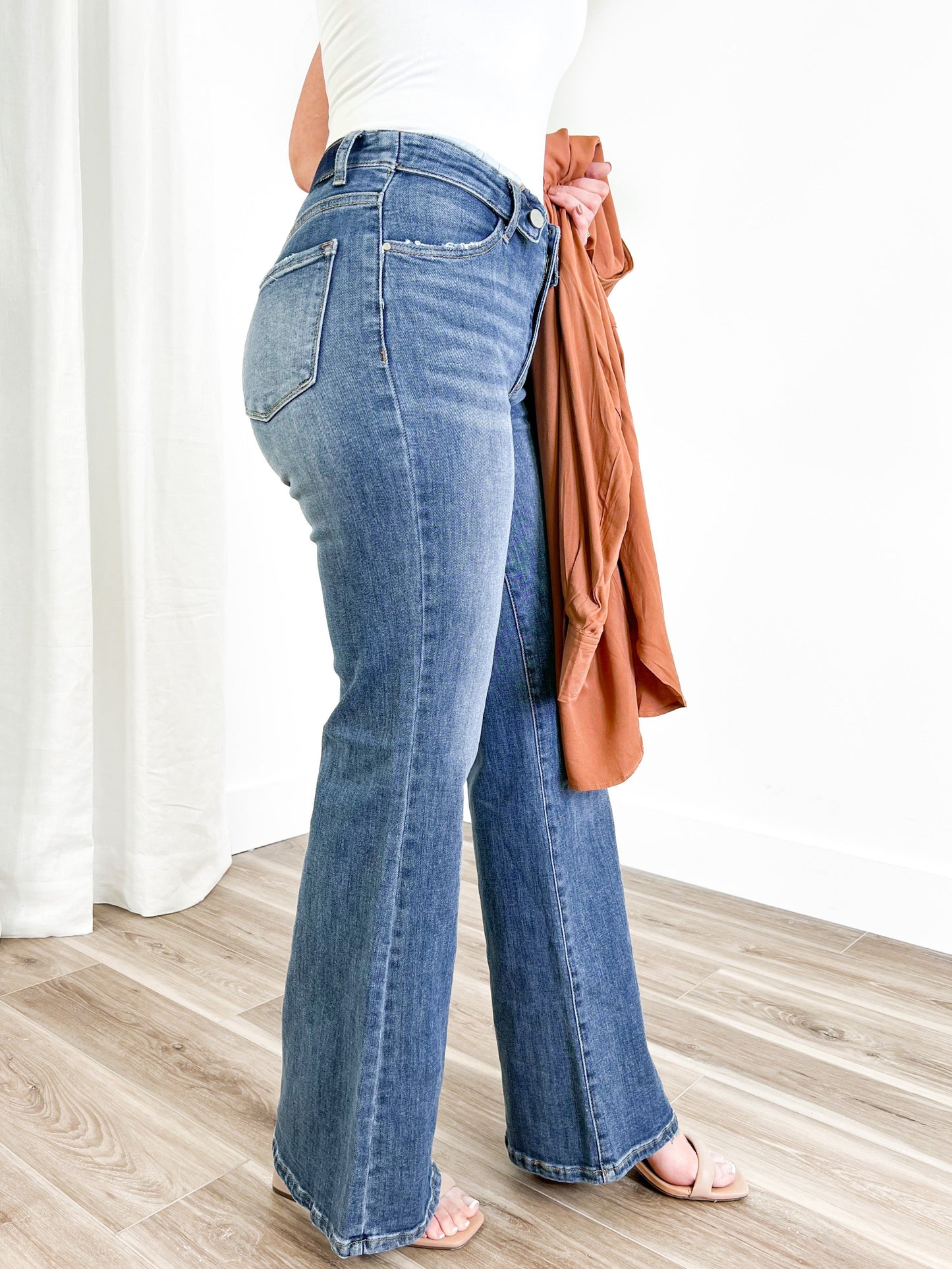 Risen Medium Wash Mid Rise Flap Straight Jeans