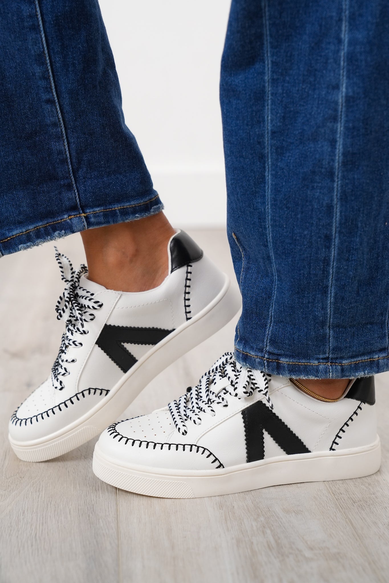 MIA Stylish Low Top Sneaker with Contrast Stitching