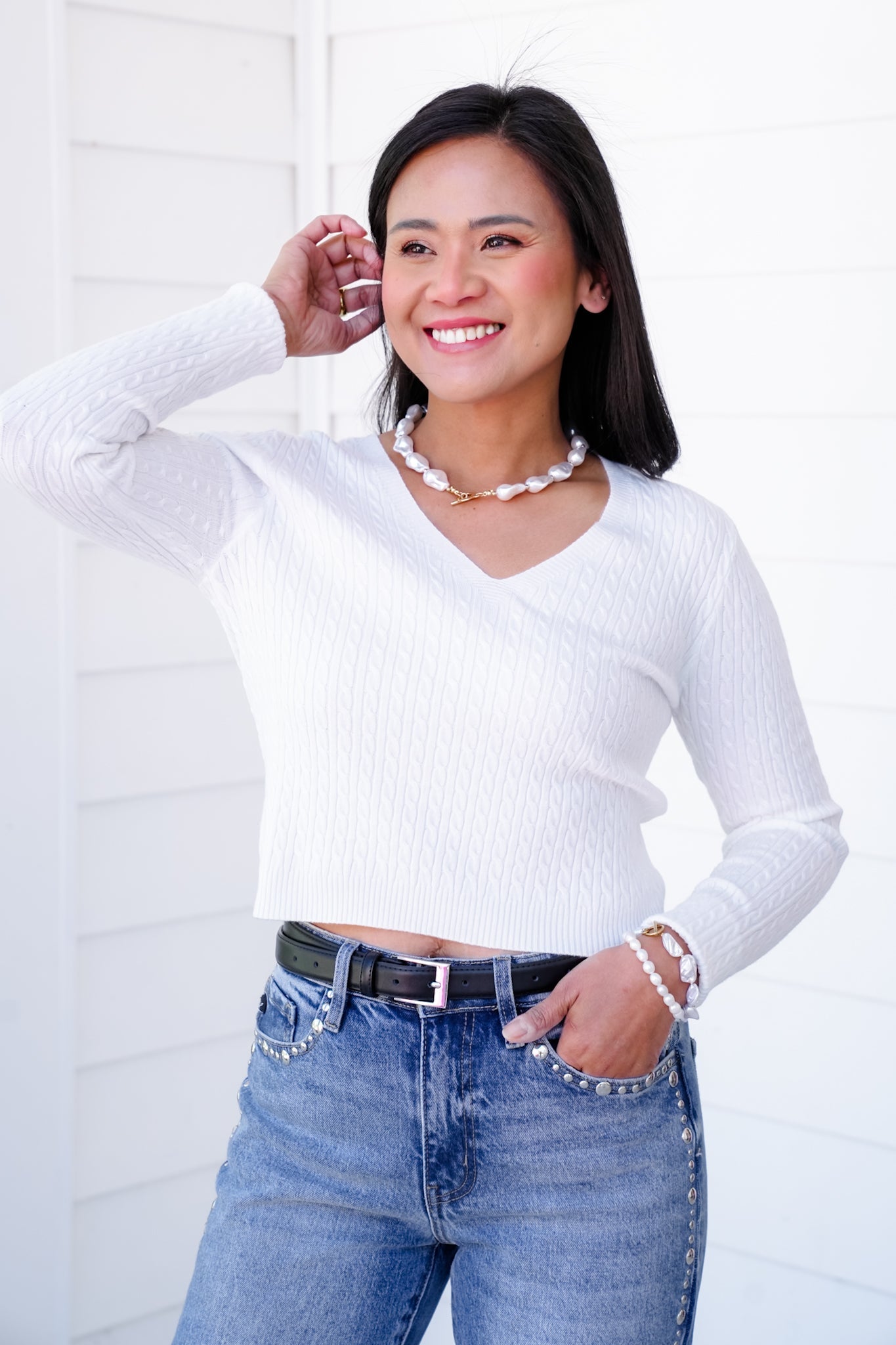 Cable Knit Long Sleeve Cropped V-Neck Pullover Sweater