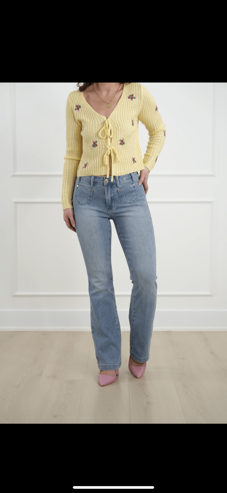 Judy Blue Sunday Stroll Mid Rise Medium Wash Bootcut Jeans with Front Patch Pockets - Freckled Poppy