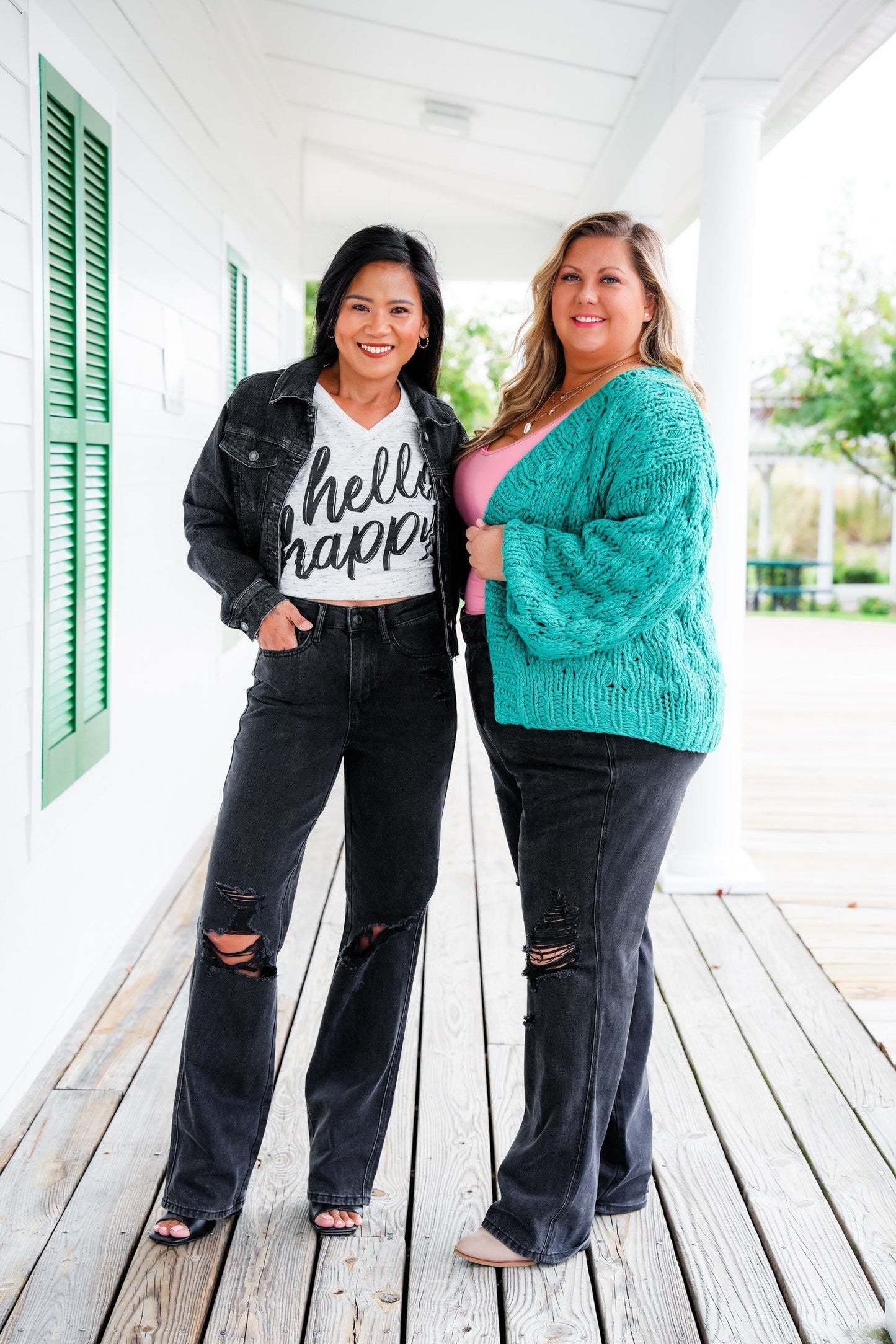 Judy Blue Straight Obsessed High Rise Black Rigid Magic 90's Distressed Straight Leg Jeans