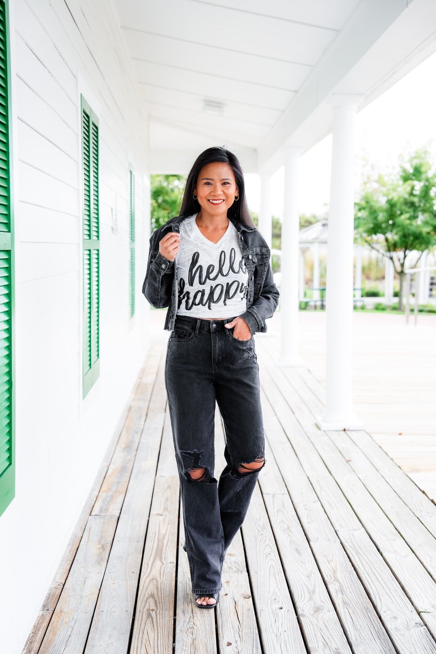Judy Blue Straight Obsessed High Rise Black Rigid Magic 90's Distressed Straight Leg Jeans