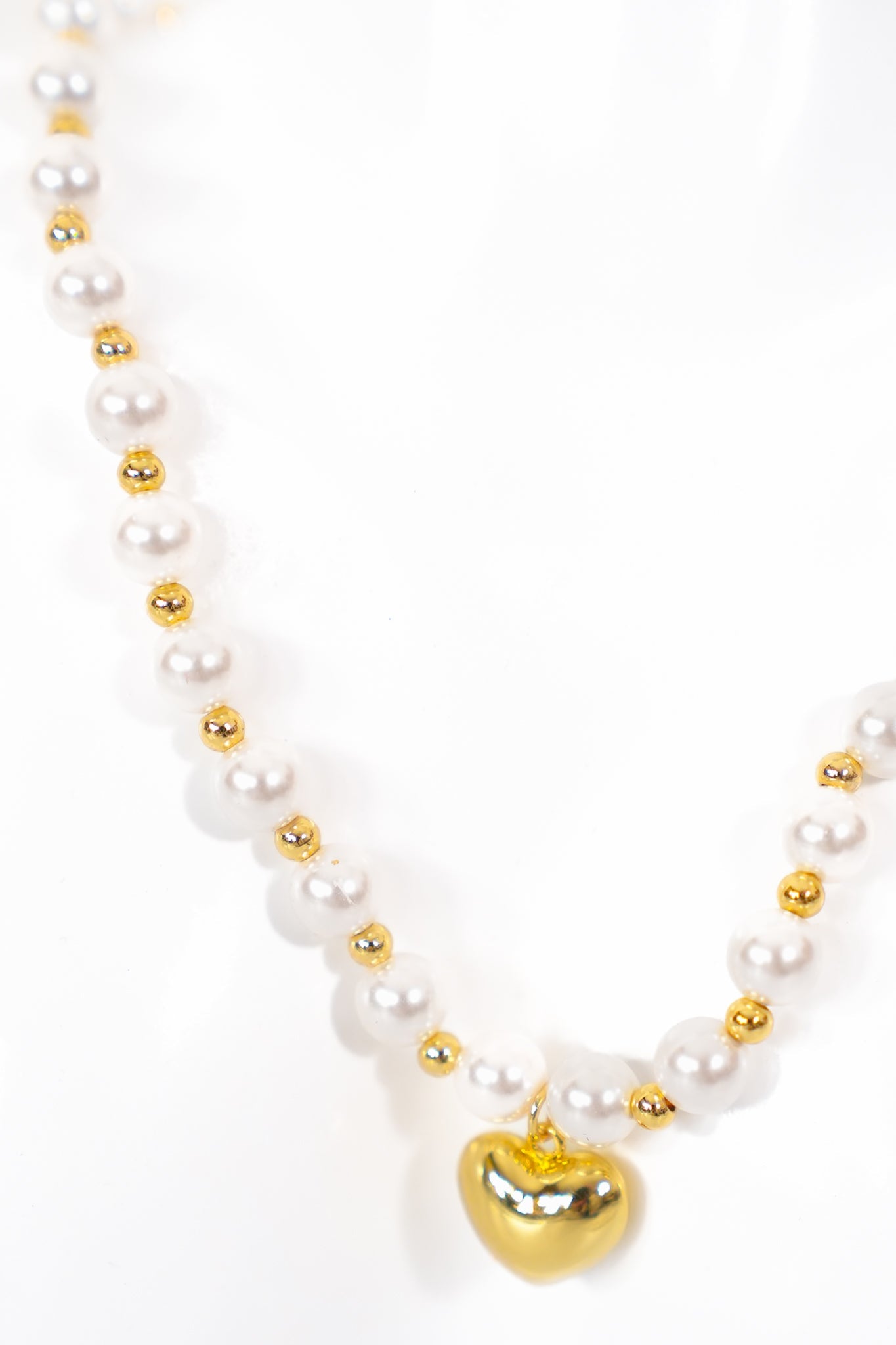 Treasure Jewels Heart Of The Pearl Necklace