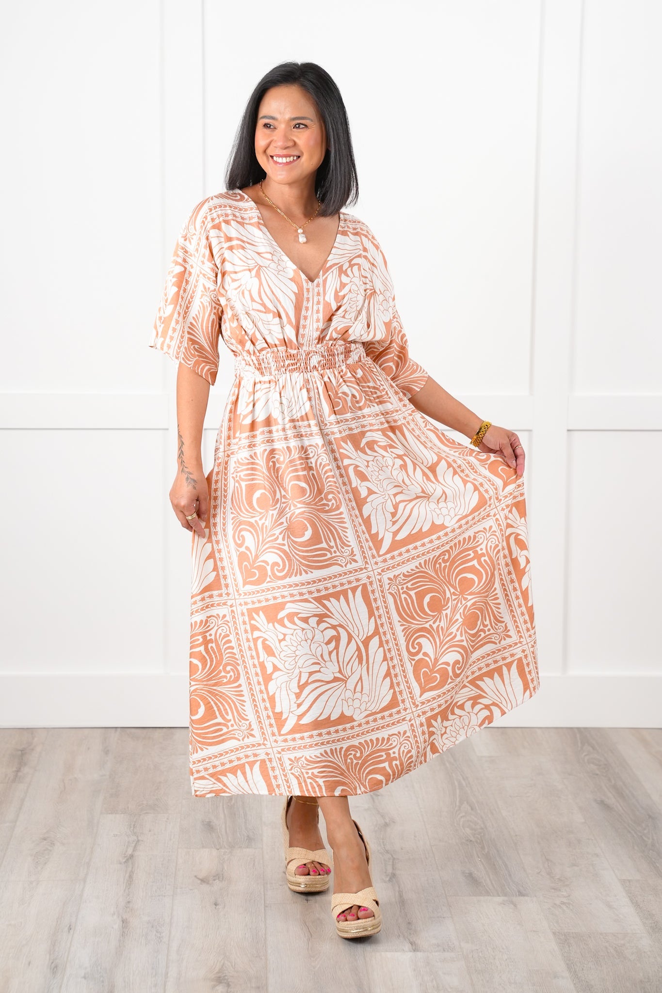 Plus/Reg Boho Print Short Dolman Sleeve V Neck Midi Dress