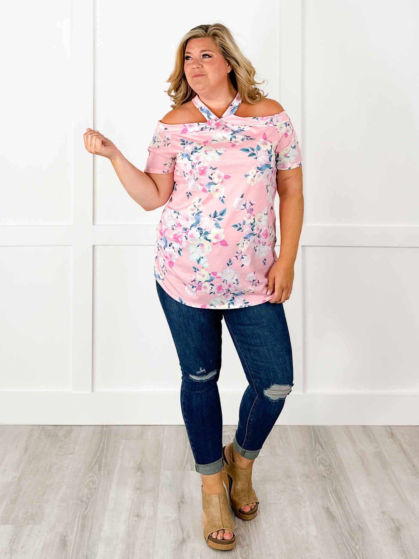 Plus/Reg Heimish Halter Neck Multi Floral Print Top