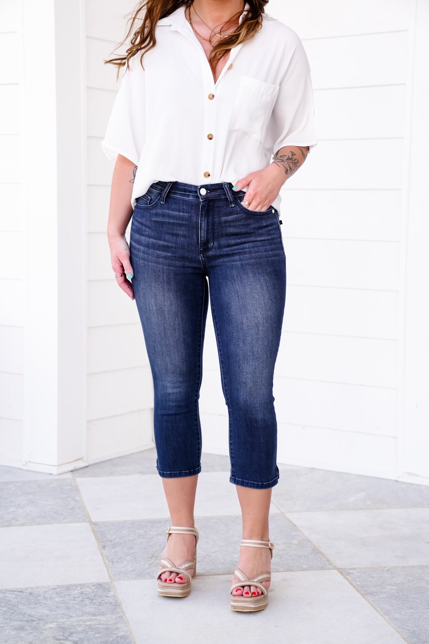 Judy Blue Mid Rise Dark Wash Capri With Side Slit
