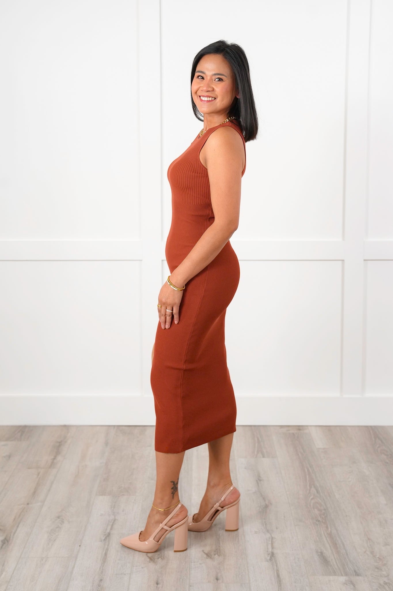 Ribbed Knit Sleeveless Midi Dress with Cut Out Detail