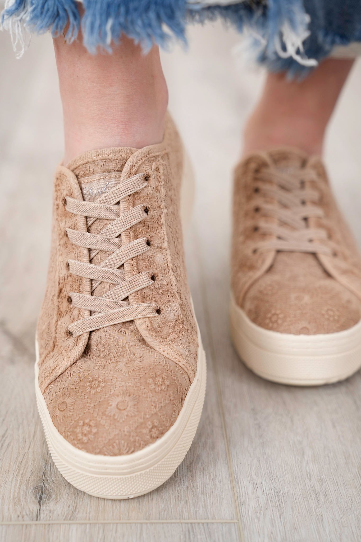 Blowfish Low Top Lace Up Sneaker with Quilted Embroidered Detailing