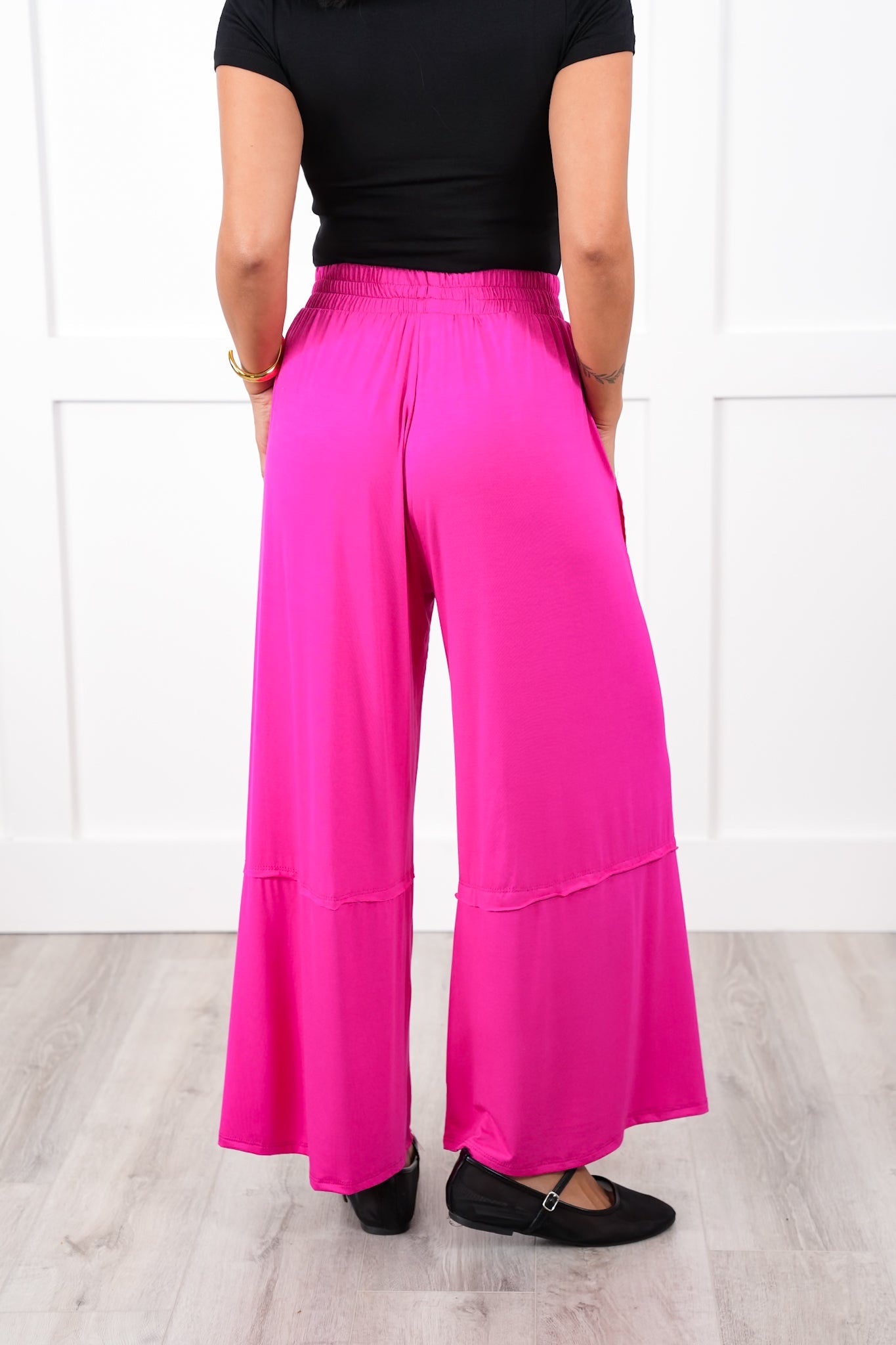 Plus/Reg Solid Elastic Waist Wide Leg Pants