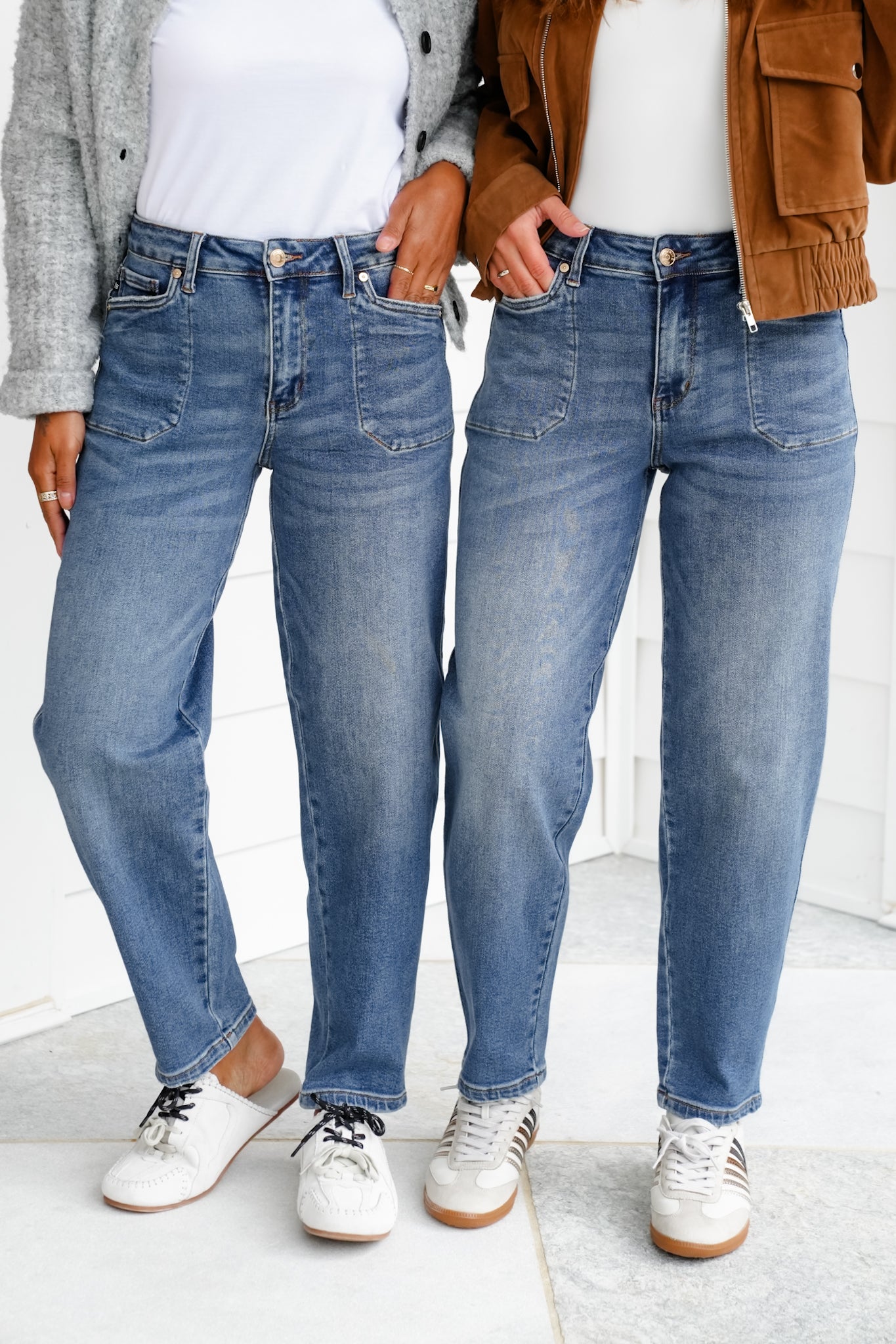 Judy Blue High Rise Medium Wash Soft Barrel Jeans with Square Pockets