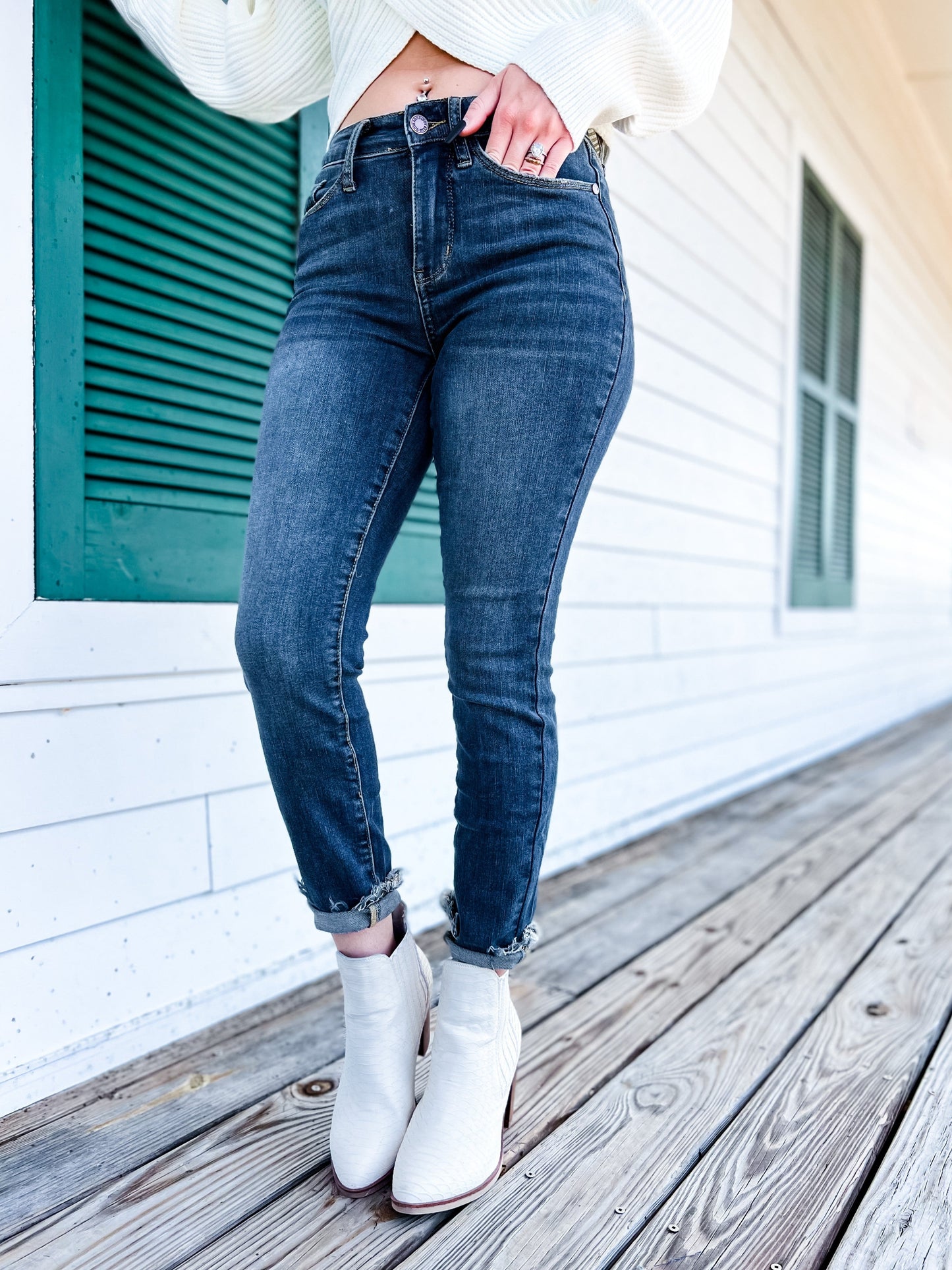 Judy Blue The Gamechanger Medium Wash Mid-Rise Shark Bite Skinnies