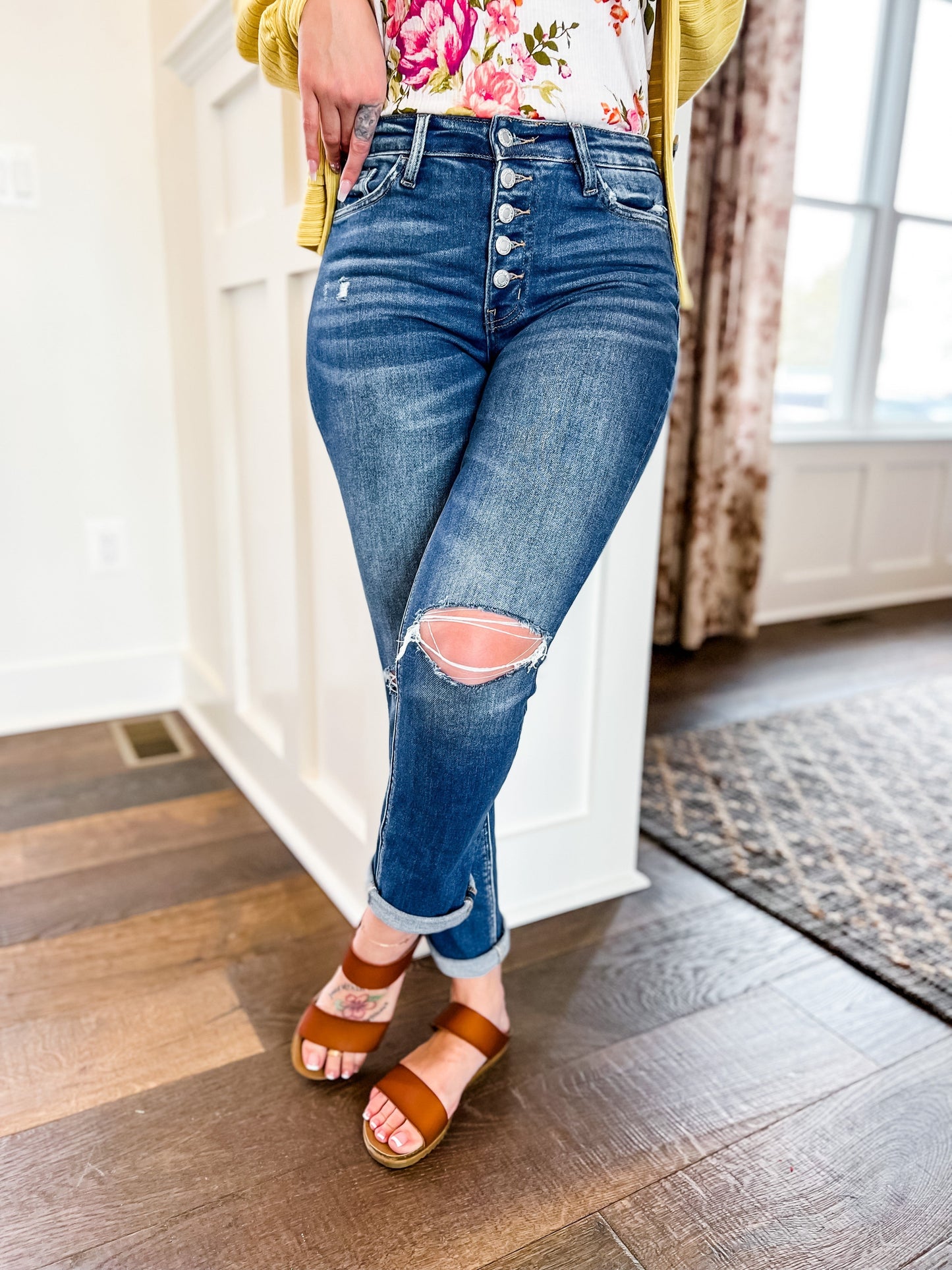Vervet Button Fly Distressed Knee Straight Jeans