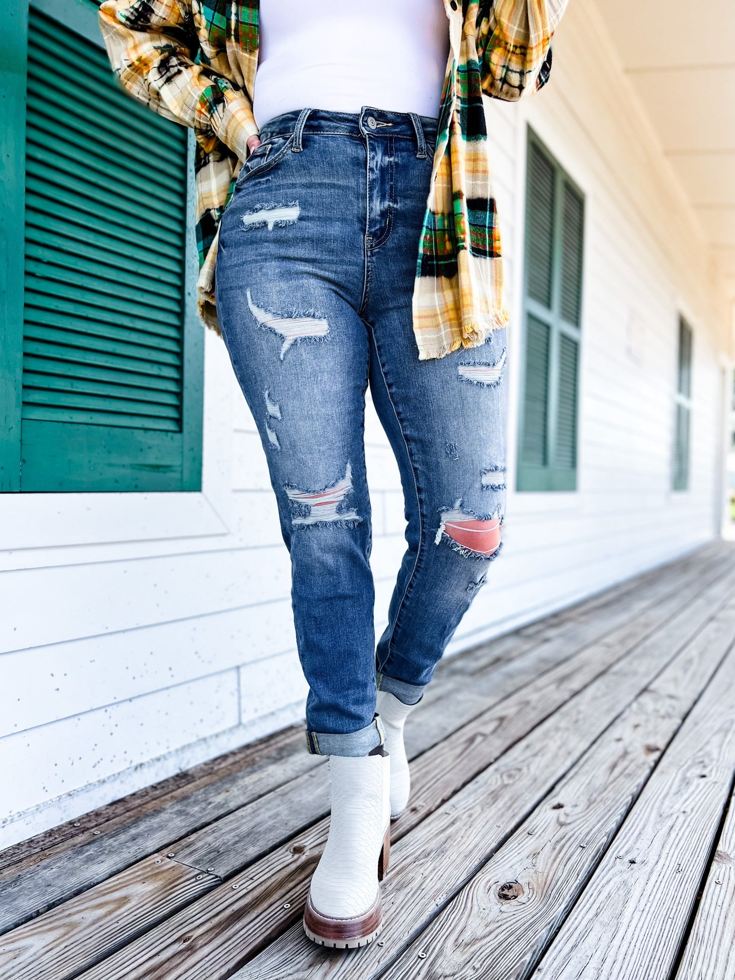 Judy Blue Boy Toy Light Wash High Rise Cuffed Boyfriend Distressed Jeans