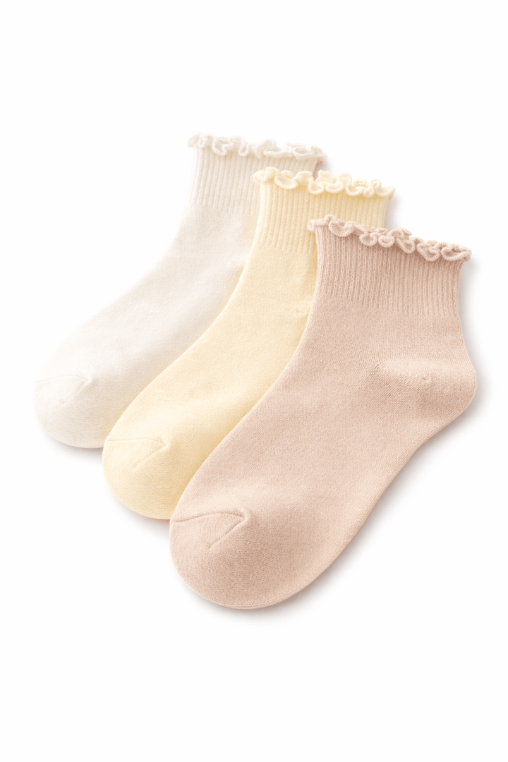 Women's Ruffle Ankle Socks - Freckled Poppy