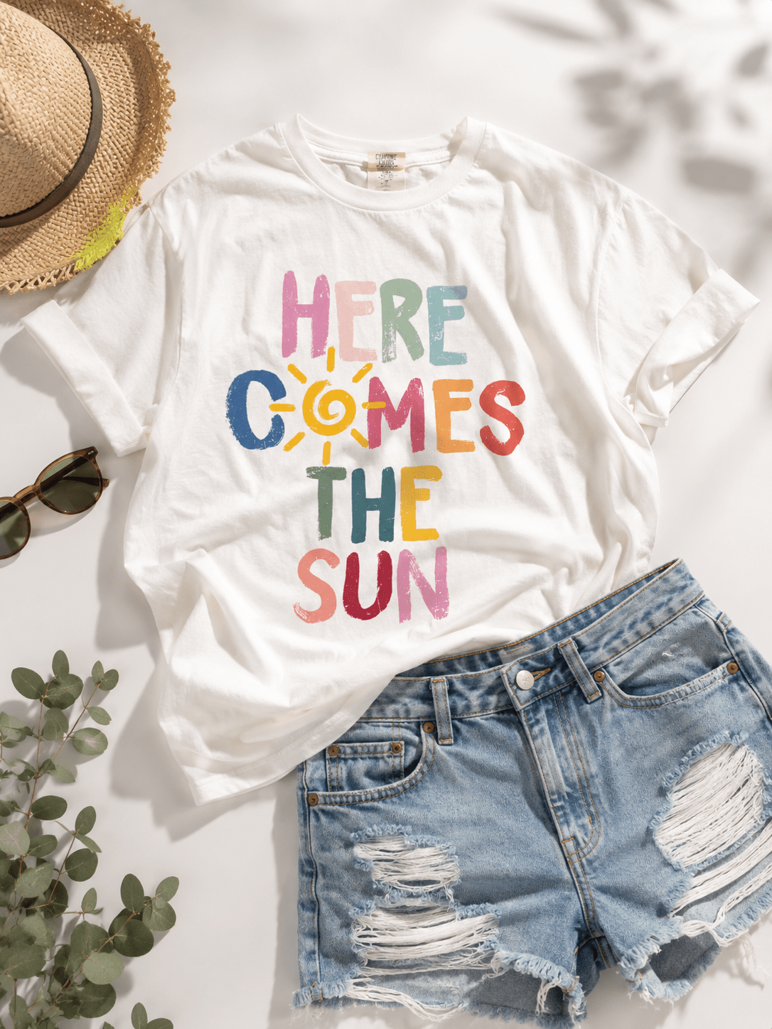 Plus/Reg Short Sleeve "Here Comes the Sun" Graphic Tee - Freckled Poppy