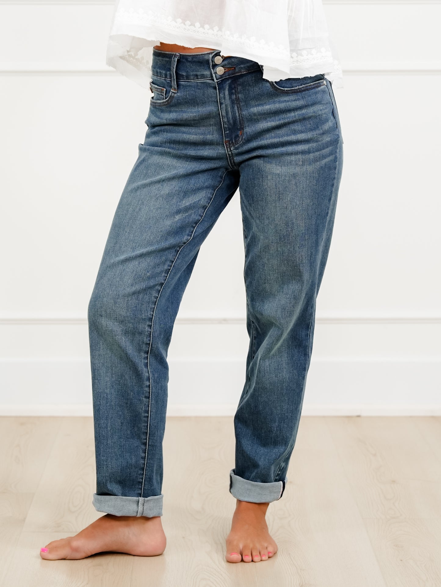 Judy Blue Summer Breeze Mid Rise Medium Wash Cool Denim Boyfriend Jeans