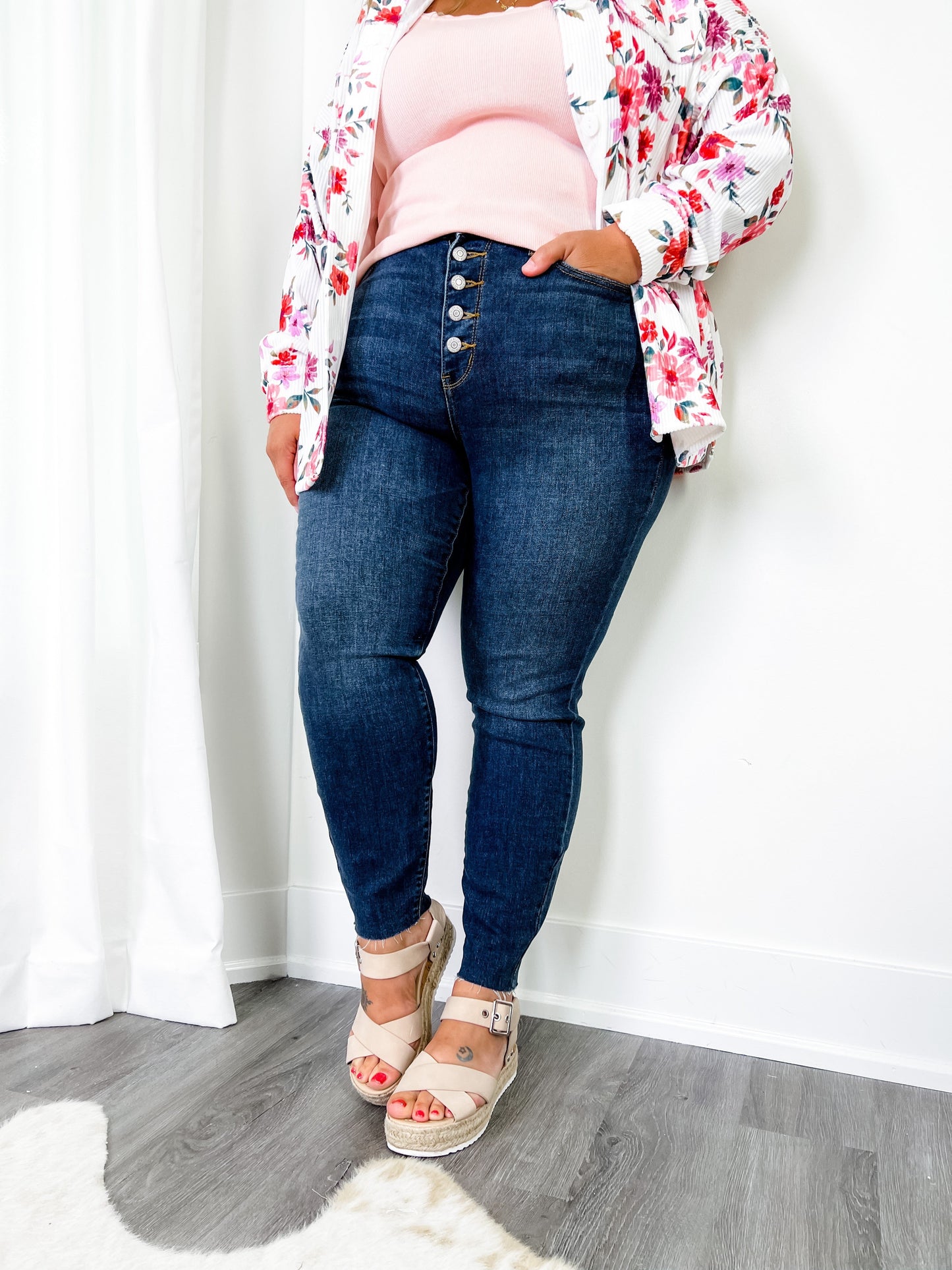 Judy Blue 5 star review! Dark Wash High Rise Button Fly Cut Off Skinny Jeans