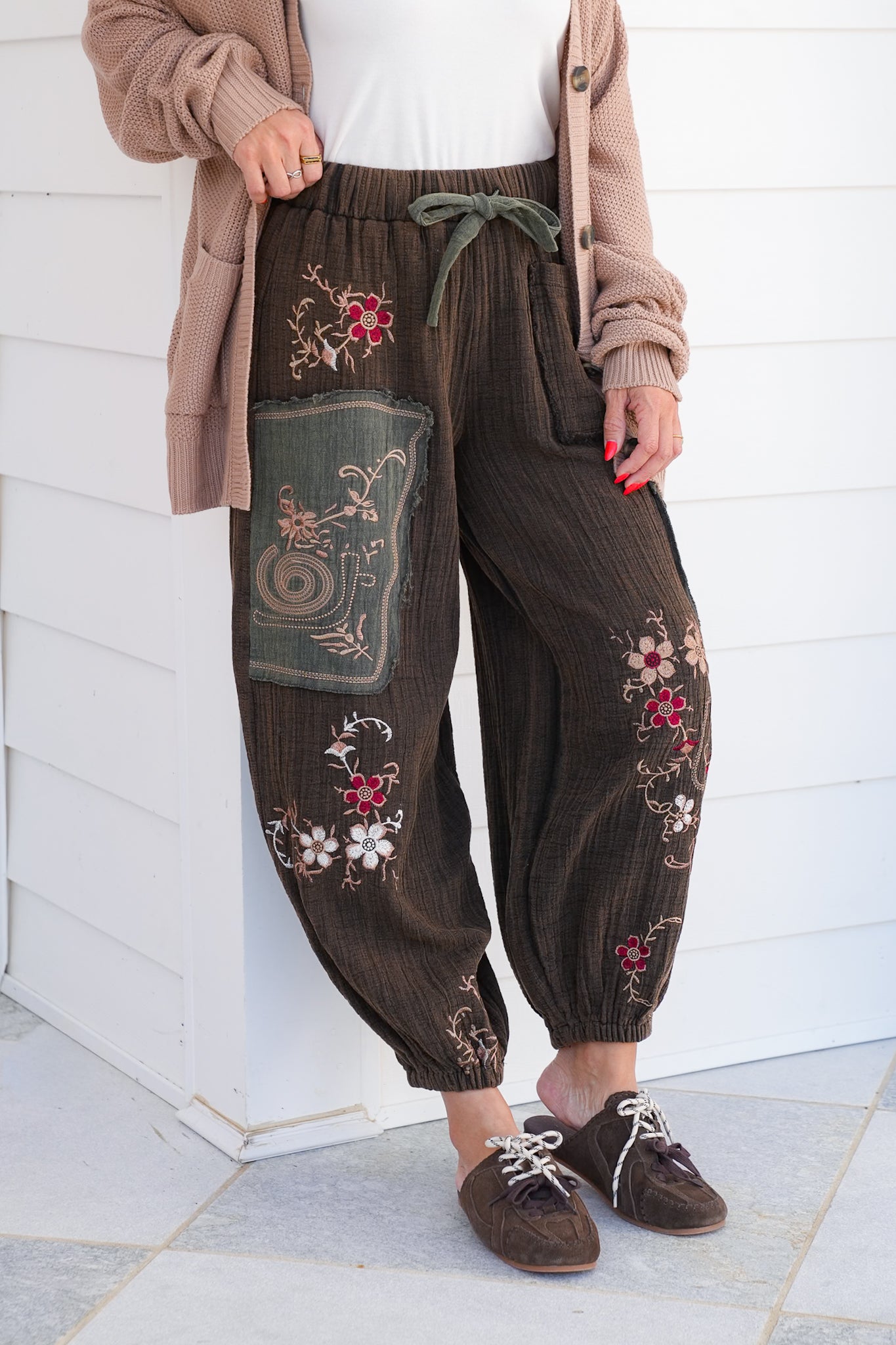 POL Floral Embroidered Elastic Waist Joggers with Patch Detail