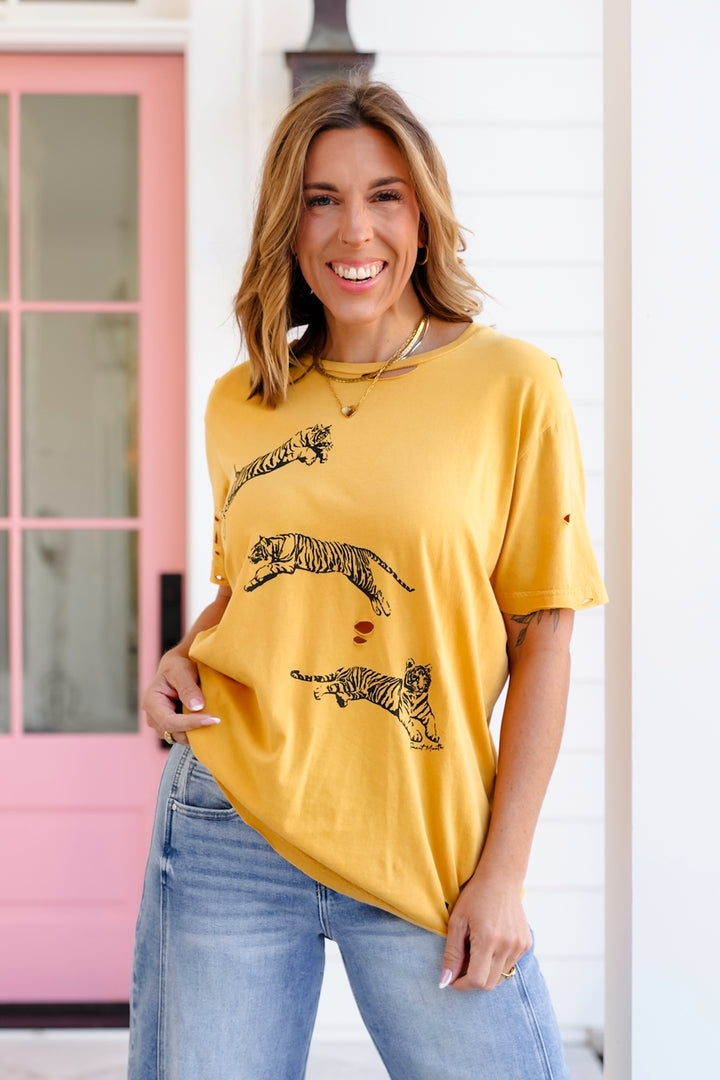 Plus/Reg Short Sleeve Distressed "Jumping Tigers" Graphic Tee