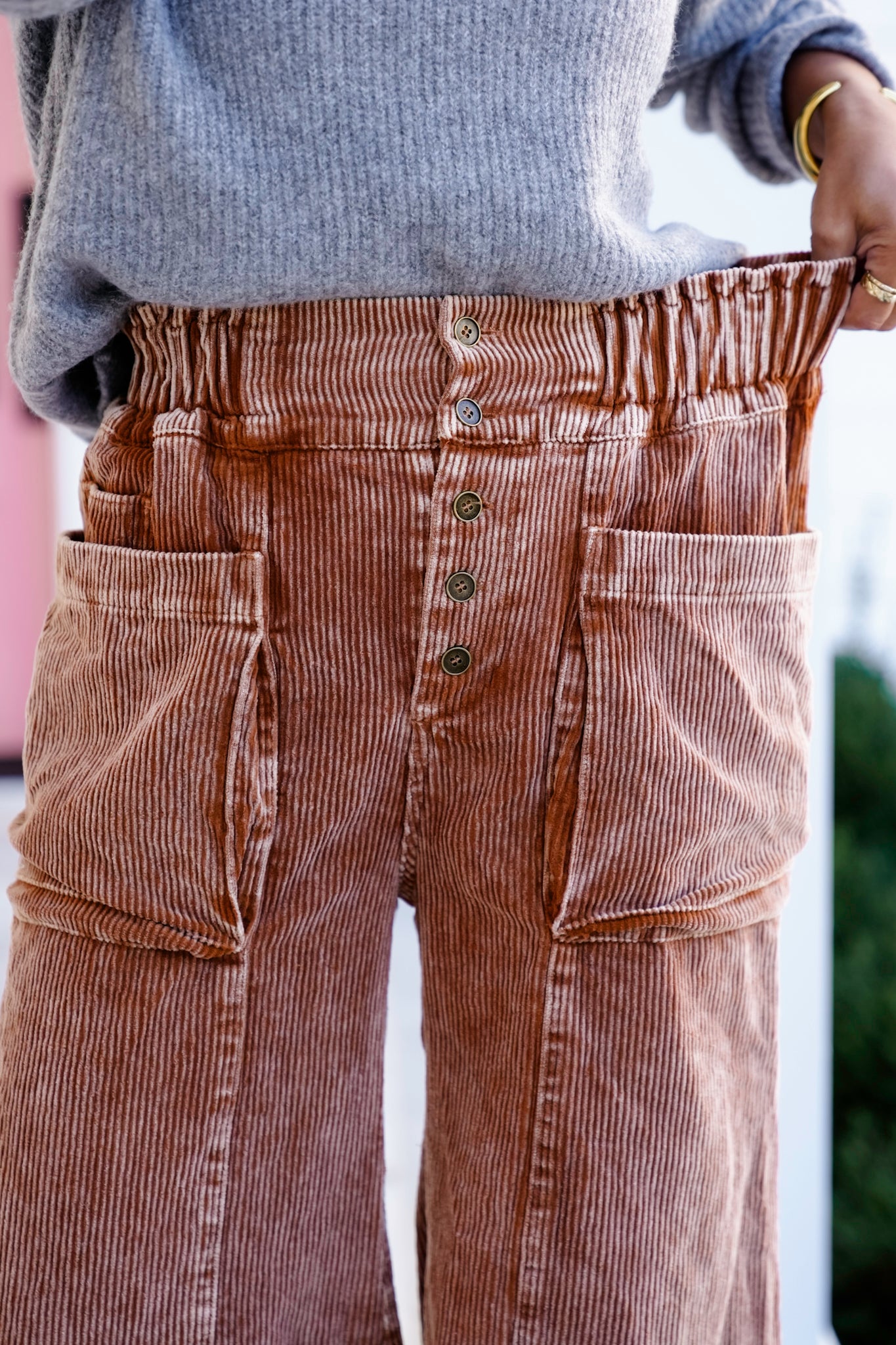 Mineral Wash Cropped Fray Hem Pants