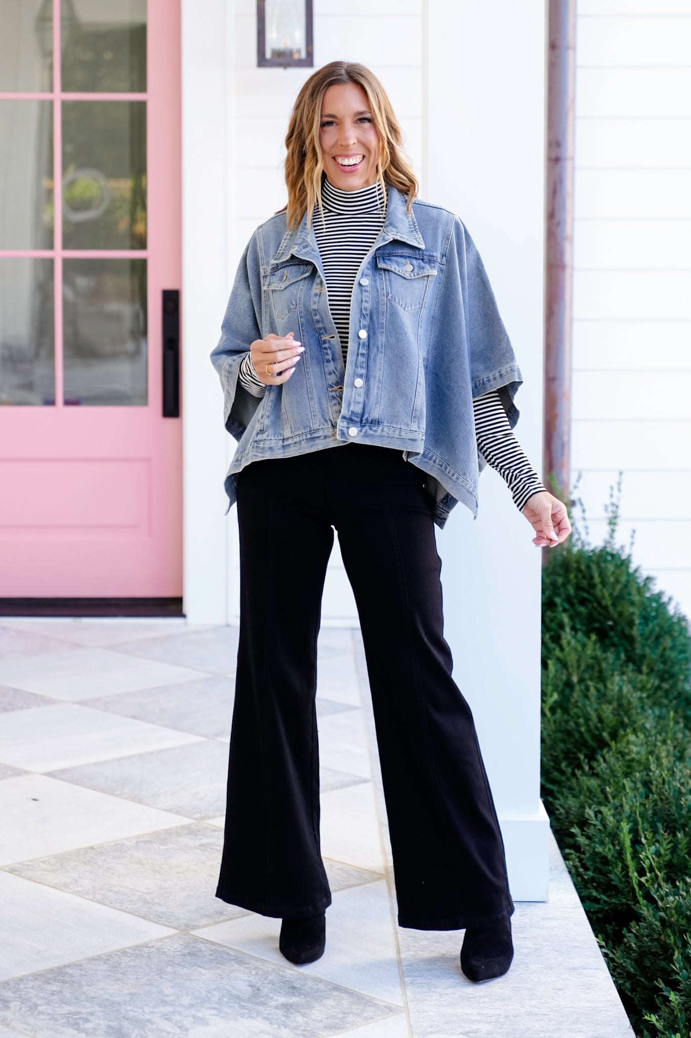 Plus/Reg Cropped Short Sleeves Button Down Jacket