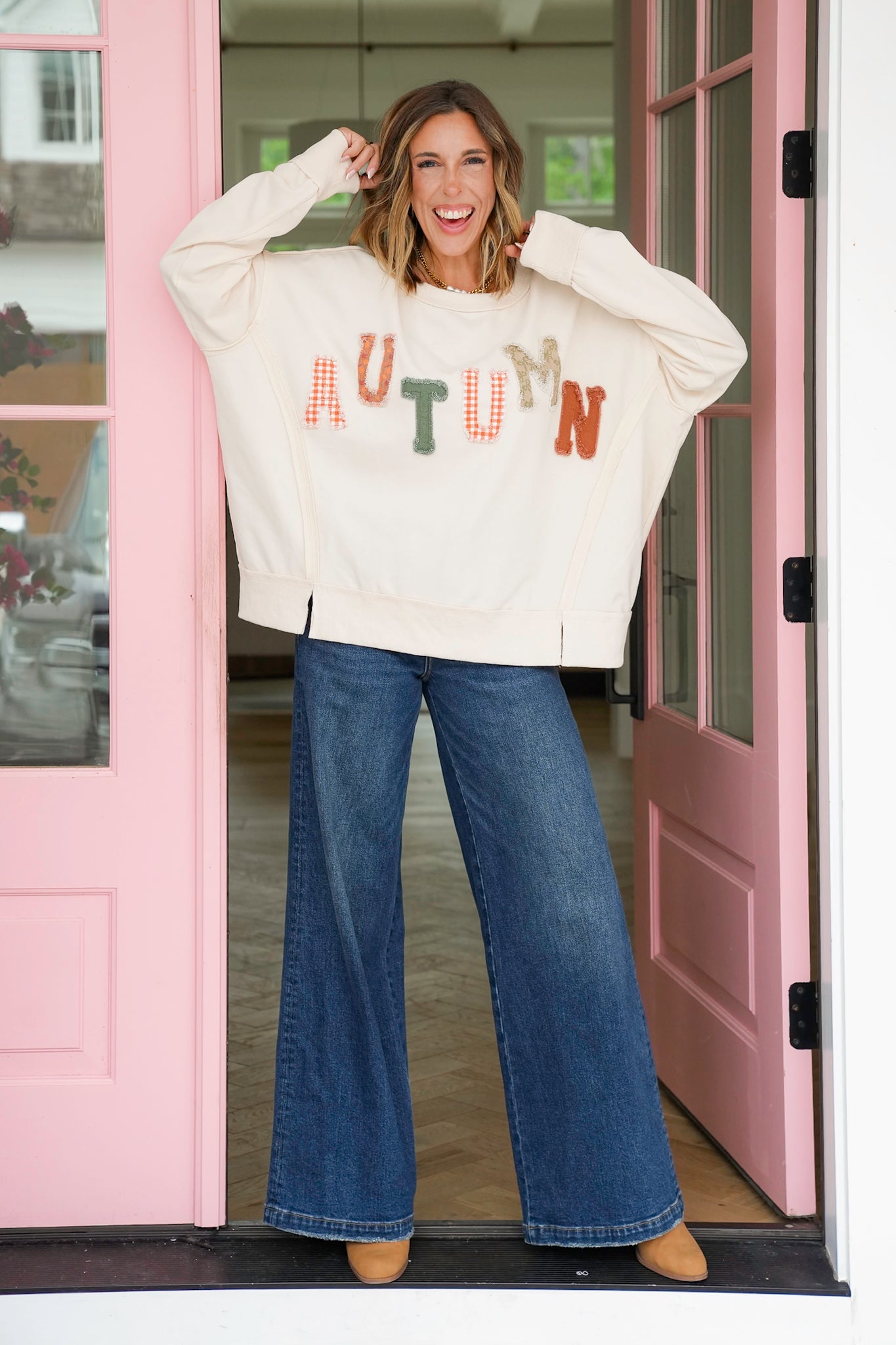 Long Sleeve Autumn Patch Sweatshirt with Frayed Edges