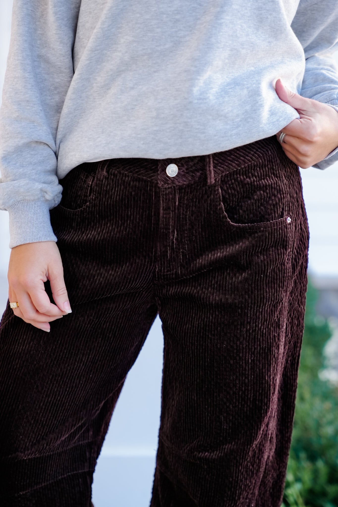 Plus/Reg Corduroy High Waist Barrel Leg Pants