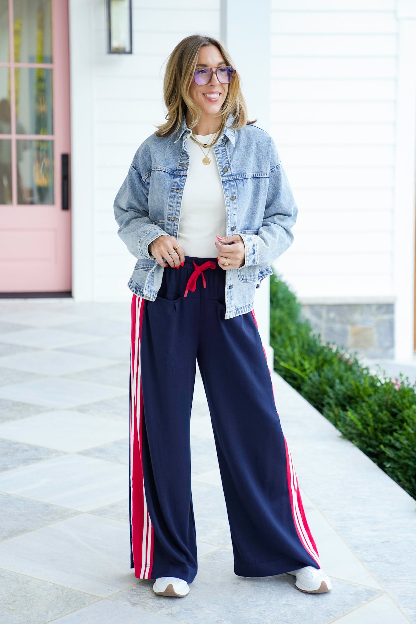 Plus/Reg Elastic Waist Sweatpants with Stripe Detail