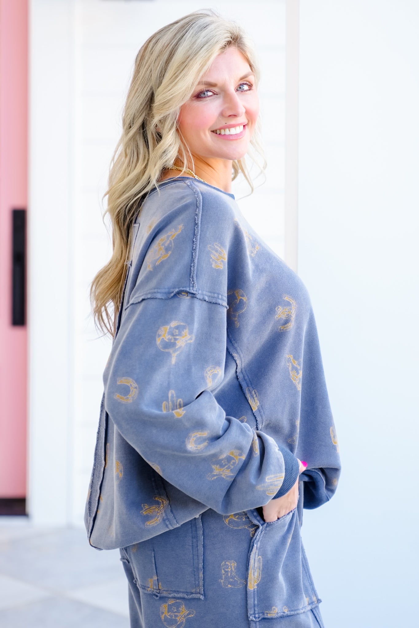 Western Print Long Sleeve Pullover Top