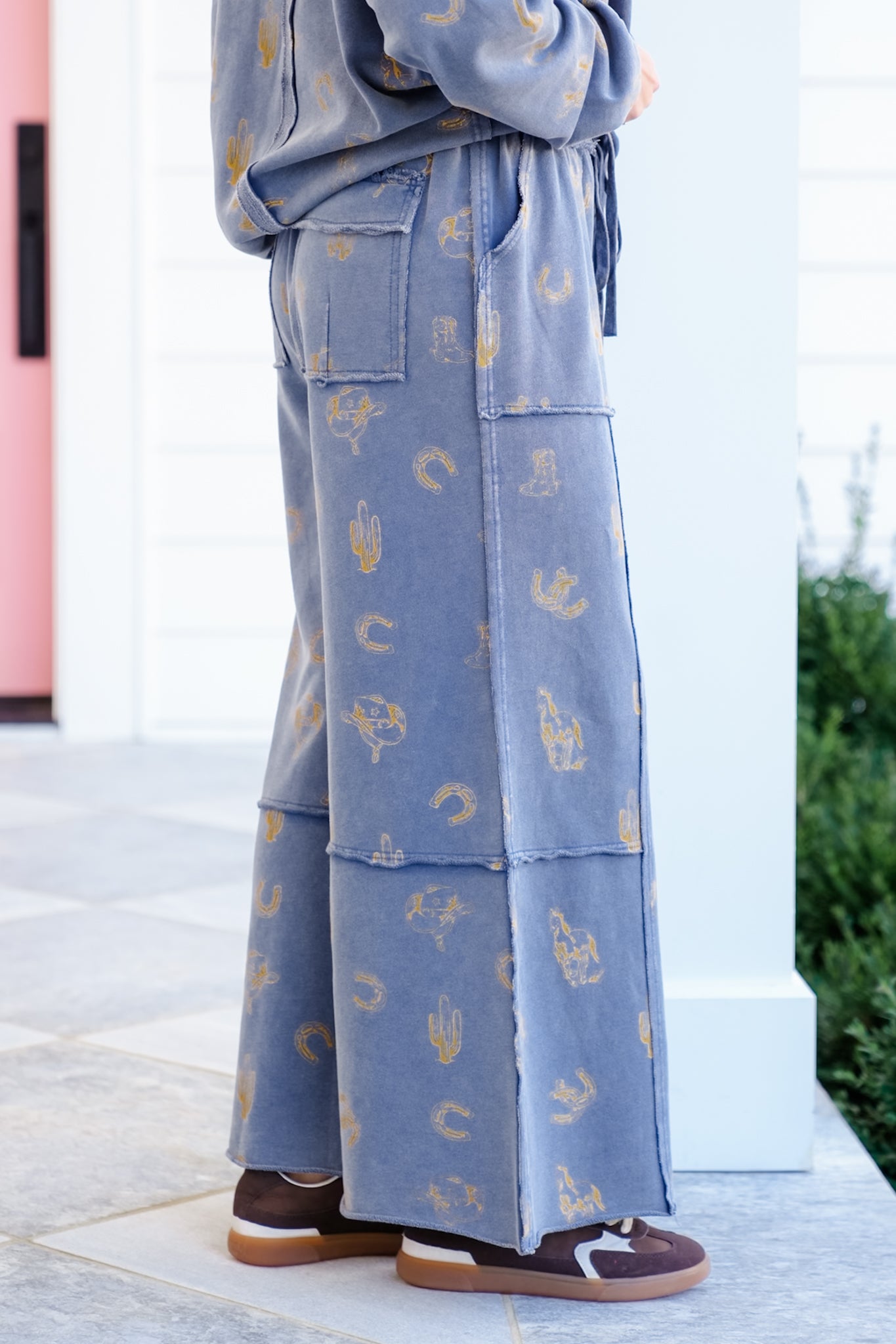 Western Print Elastic Waist Wide Leg Pants