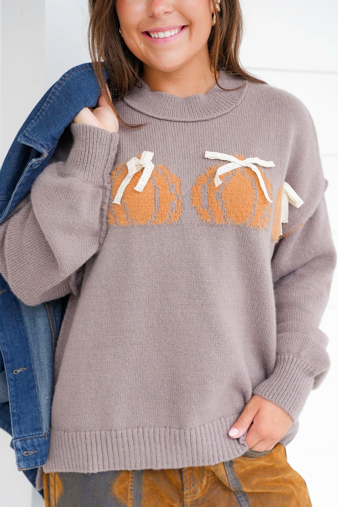 Long Sleeve Pumpkin Sweater with Lace Bows