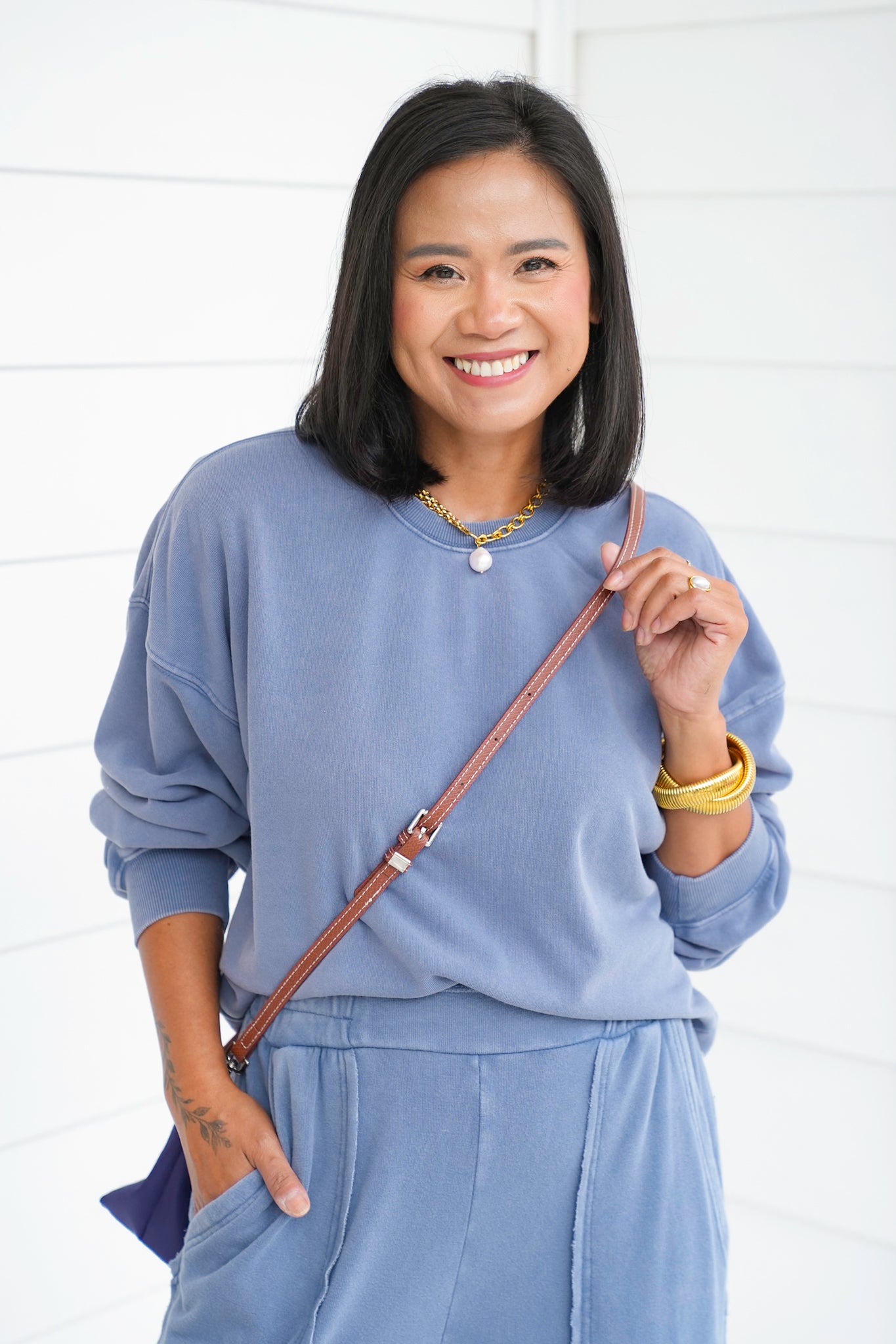 Long Sleeve Crew Neck Cropped Sweatshirt