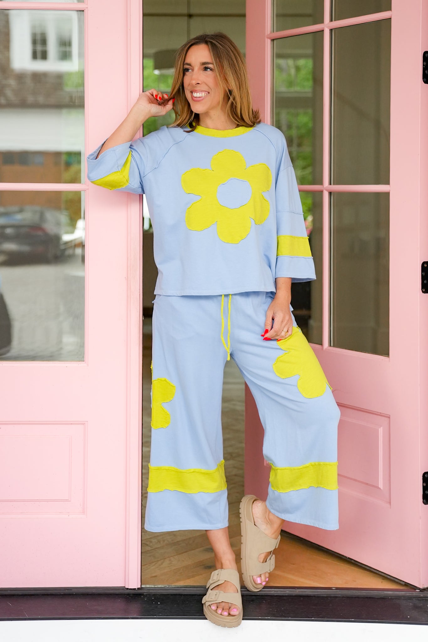 Flower Patch 3/4 Sleeve Top
