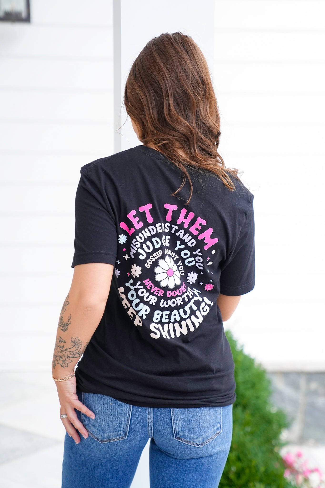 Plus/Reg Black Short Sleeve "Let Them" Graphic Tee