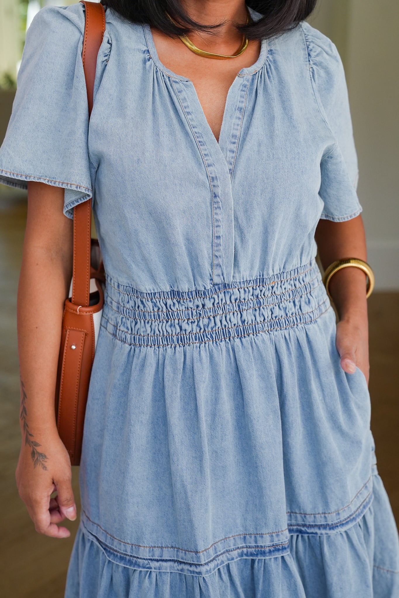 Plus/Reg Light Wash Short Sleeve Elastic Waist Dress