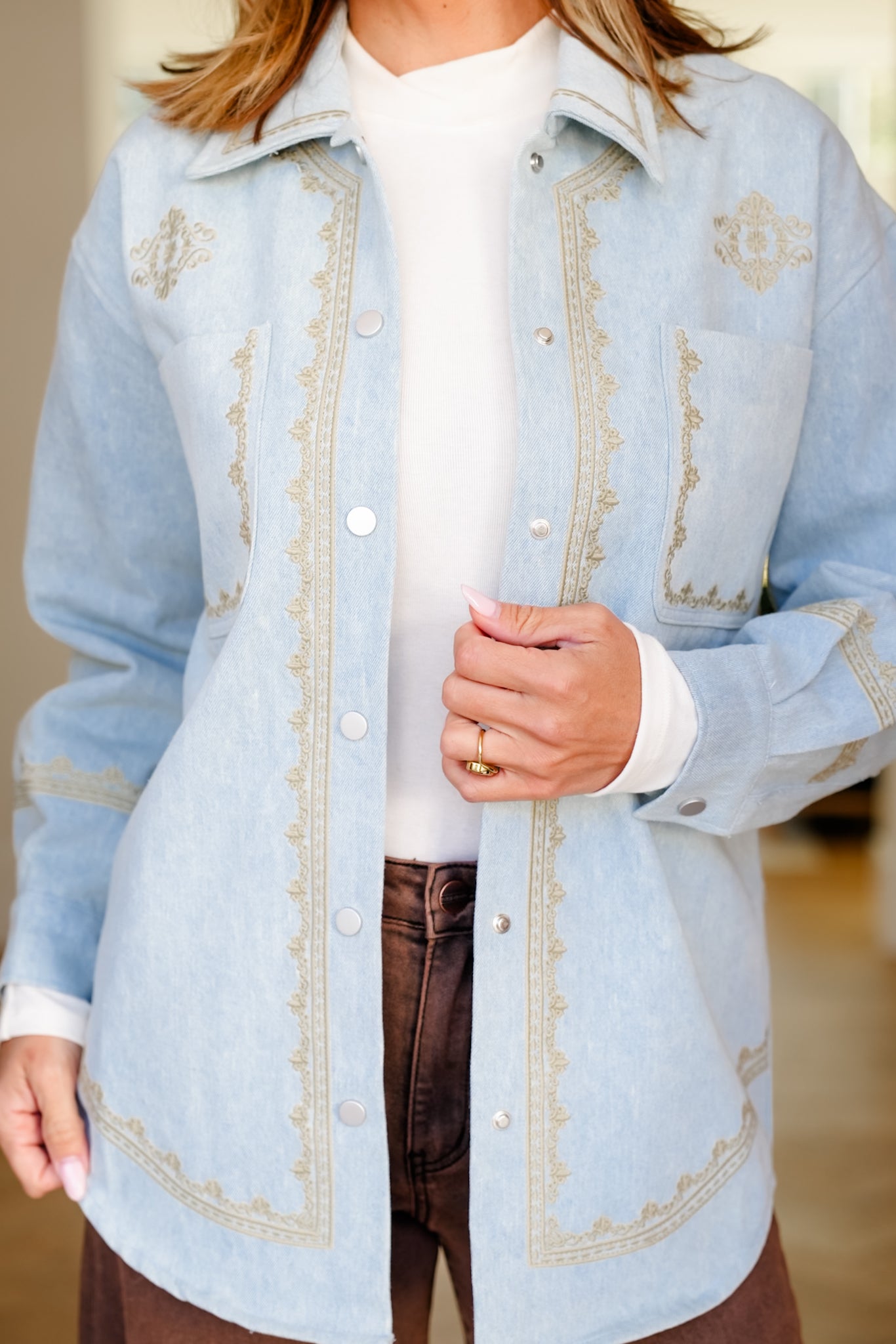 Plus/Reg Embroidered Long Sleeve Button Down Shacket