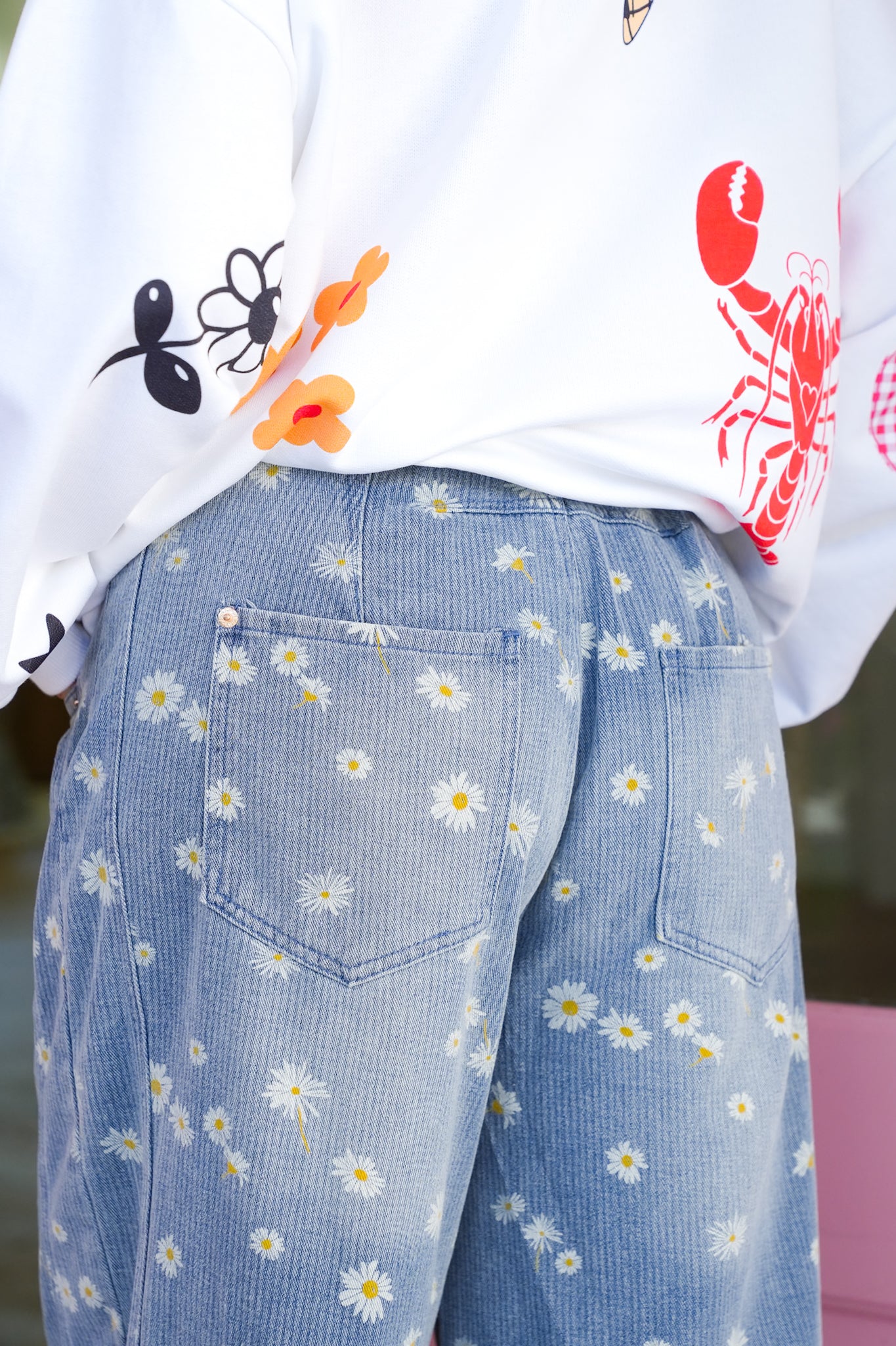 Plus/Reg Daisy Print Relax Fit Barrel Jeans