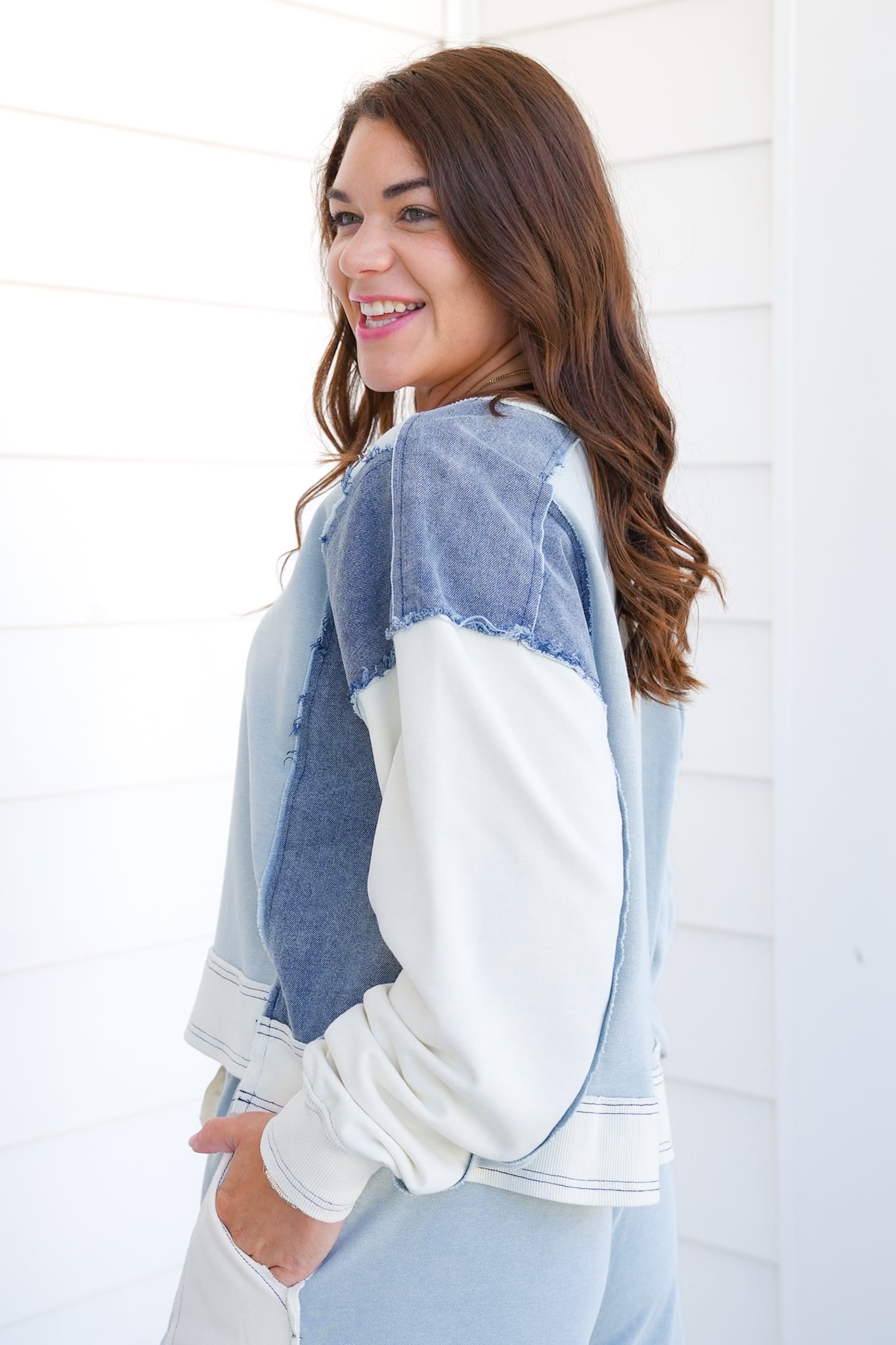 Frayed Color Block Long Sleeve Pullover Sweatshirt