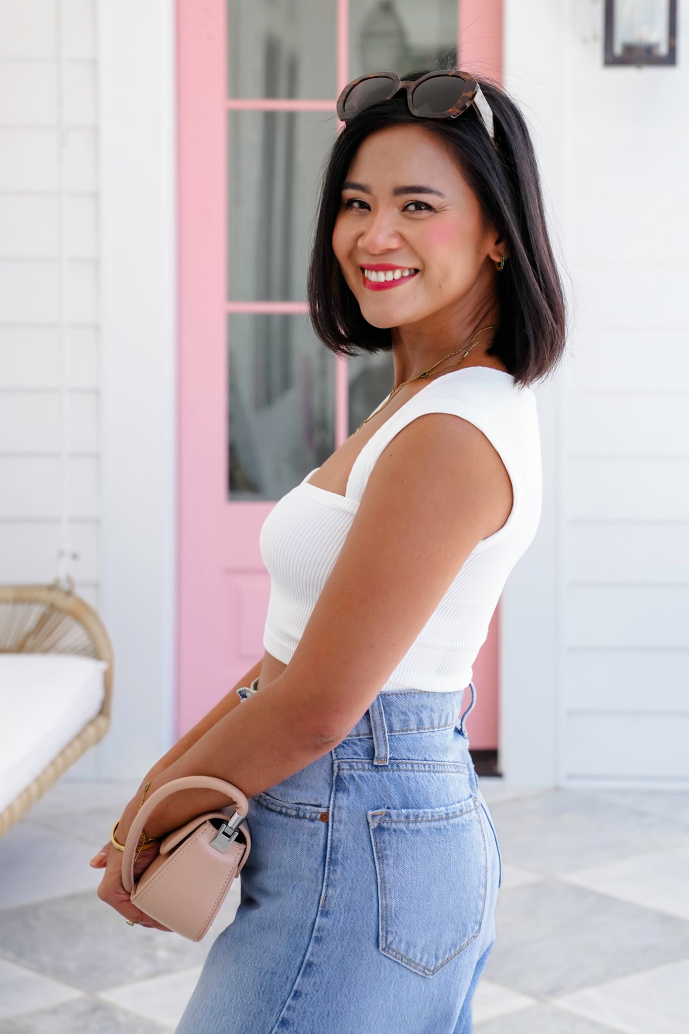 Ribbed Knit Sleeveless Sweetheart Neck Cropped Top
