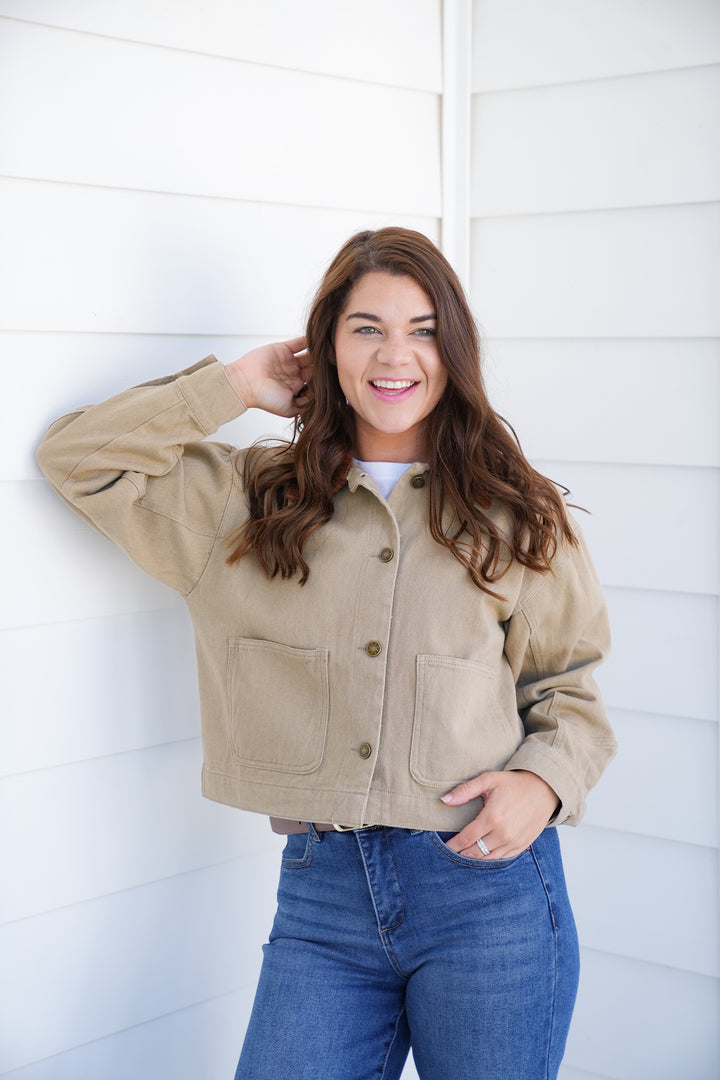 Long Sleeve Cropped Jacket with Corduroy Collar