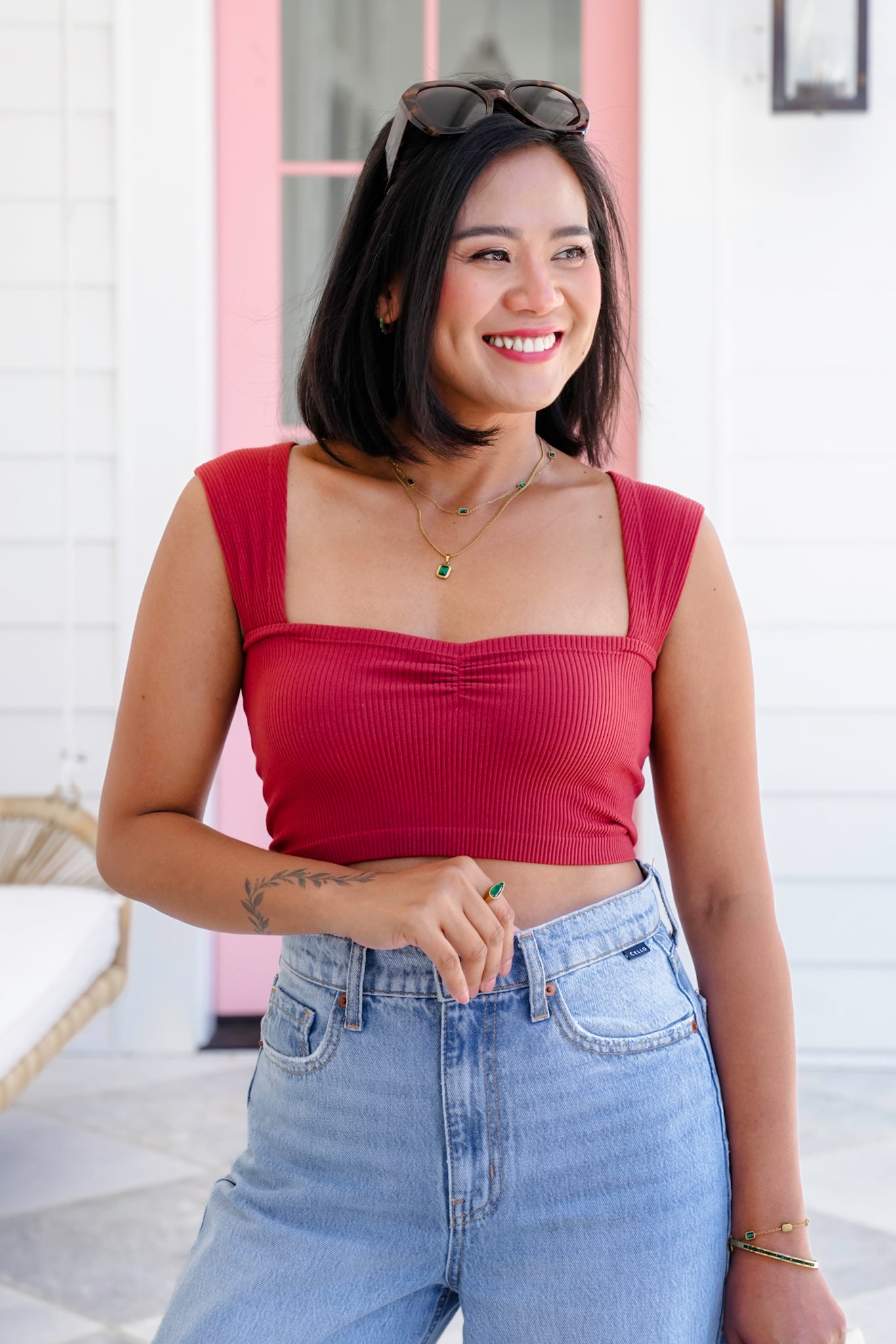 Ribbed Knit Sleeveless Sweetheart Neck Cropped Top