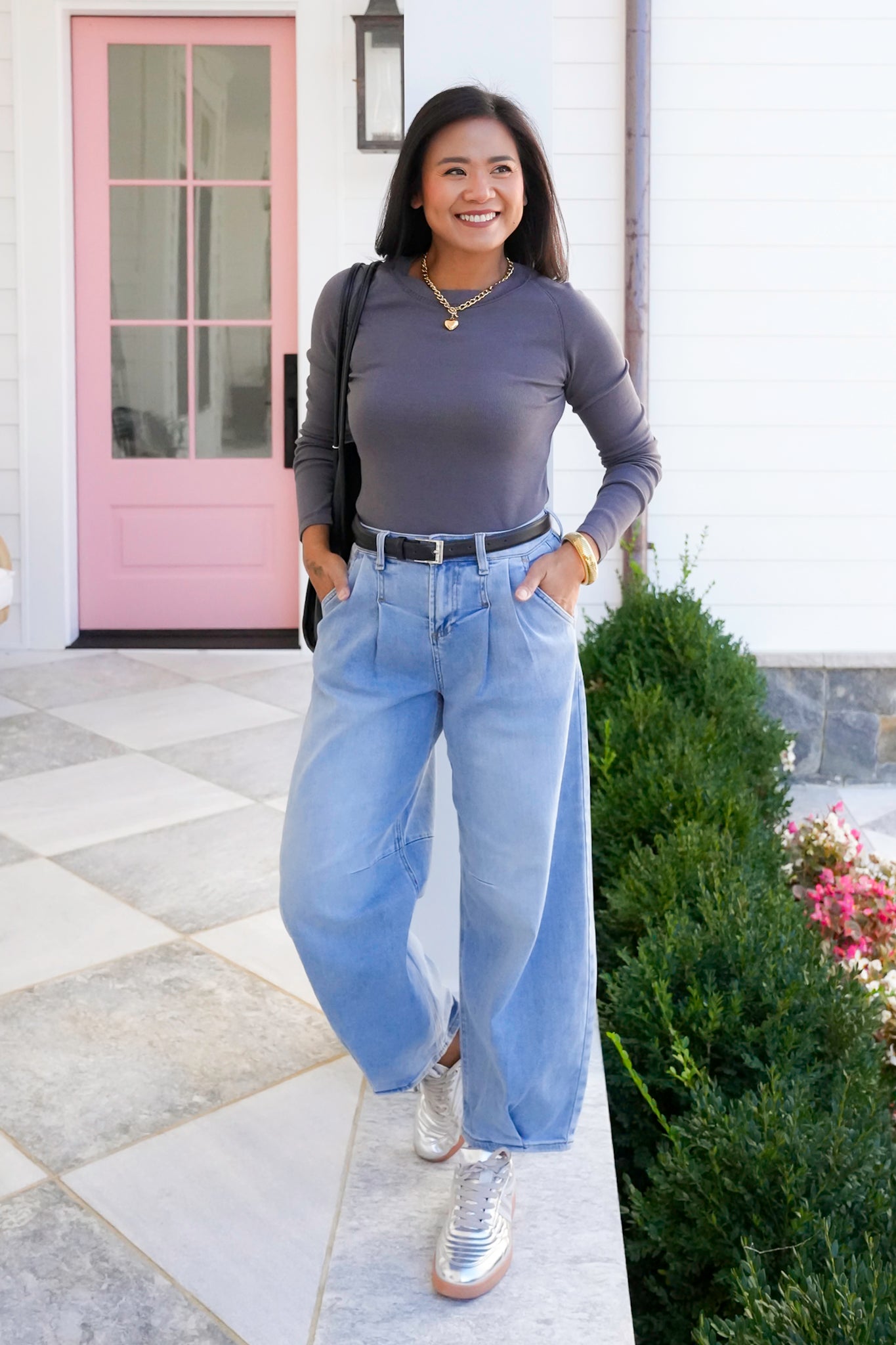 Raglan Sleeve Crew Neck Top With Exposed Seam