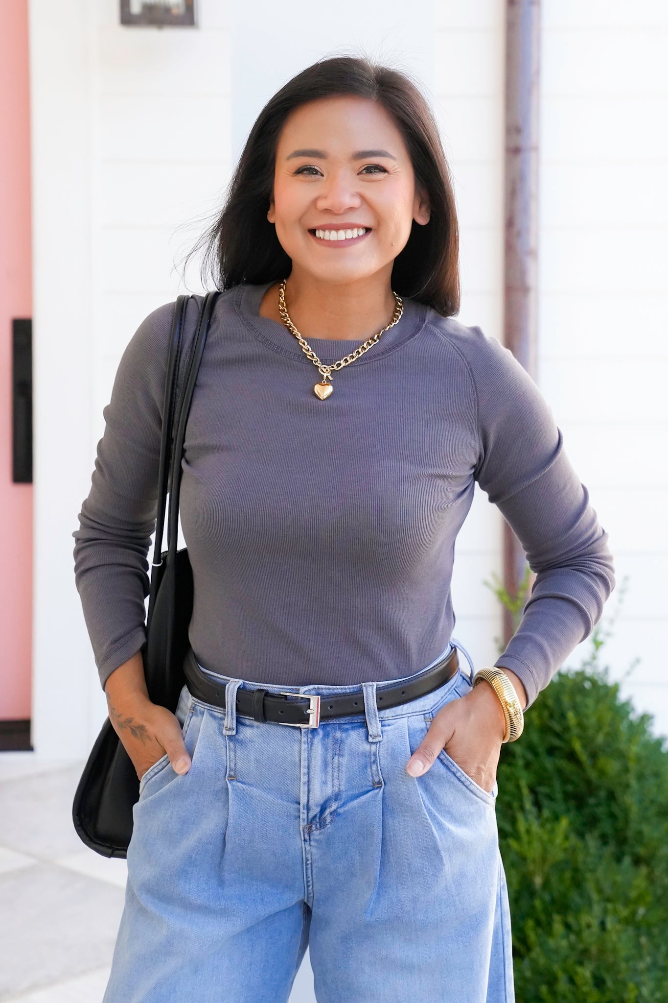 Raglan Sleeve Crew Neck Top With Exposed Seam