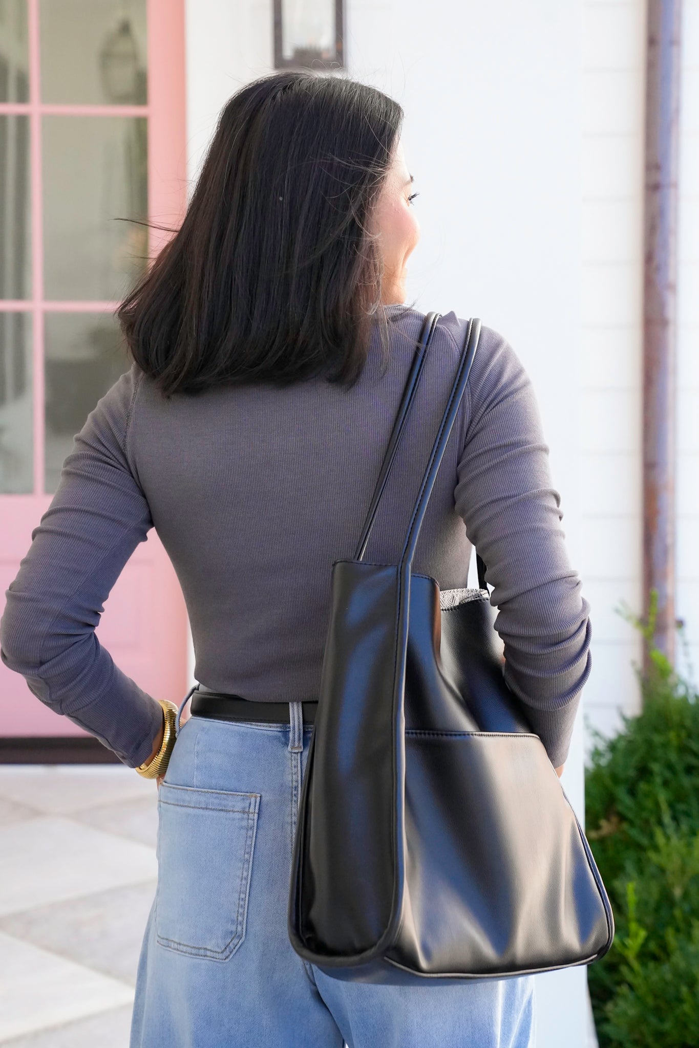 Raglan Sleeve Crew Neck Top With Exposed Seam