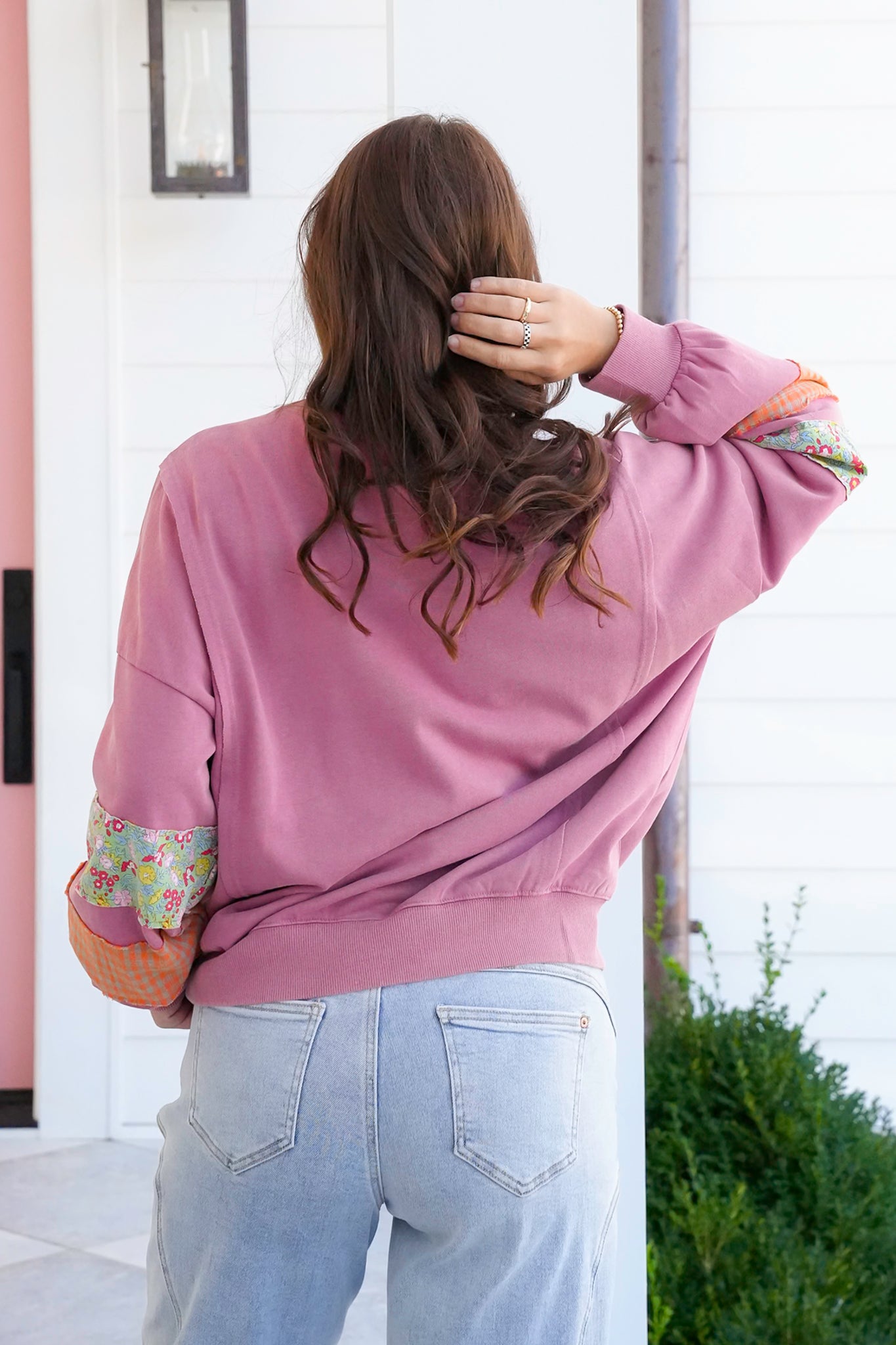 Plus/Reg Floral Heart Patch Long Sleeve Pullover