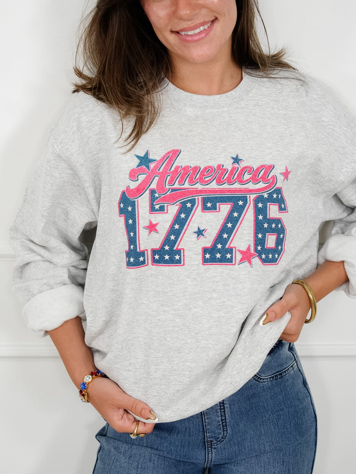 Plus/Reg Long Sleeve Retro 1776 Graphic Sweatshirt