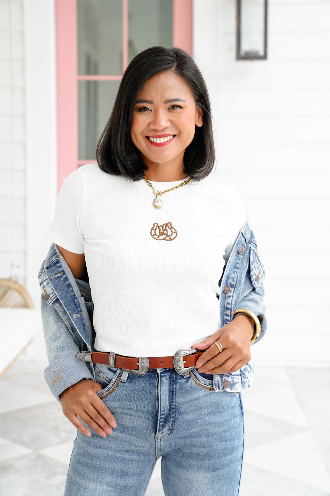 Plus/Reg Short Sleeve Top with Embroidered Horseshoe Detail